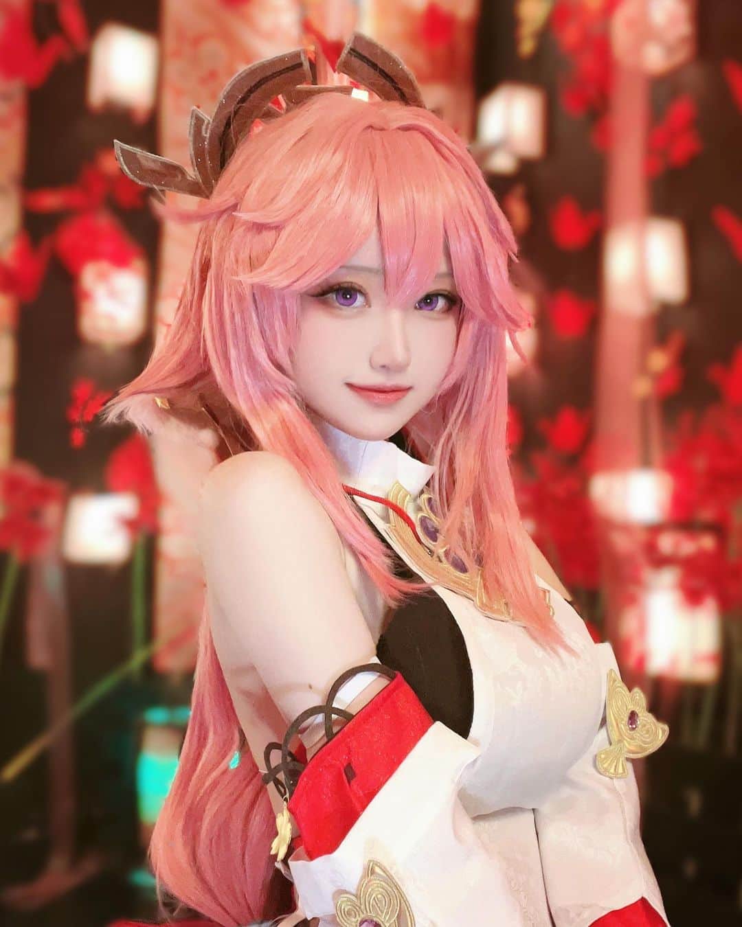 ちよのインスタグラム：「Yae Miko🌸  #cosplay  #cosplayer  #コスプレ #コスプレイヤー  #原神 #genshinimpact #genshin」