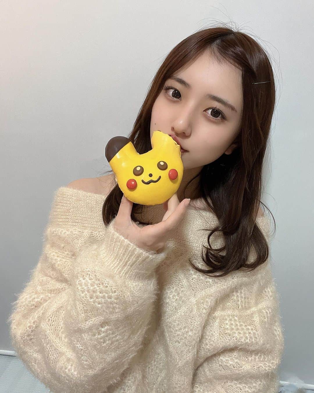 梅原麻緒さんのインスタグラム写真 - (梅原麻緒Instagram)「これだけ買おうと思ったのに色んなの食べたくなって沢山買っちゃった🍩」11月29日 21時52分 - teratera_mao