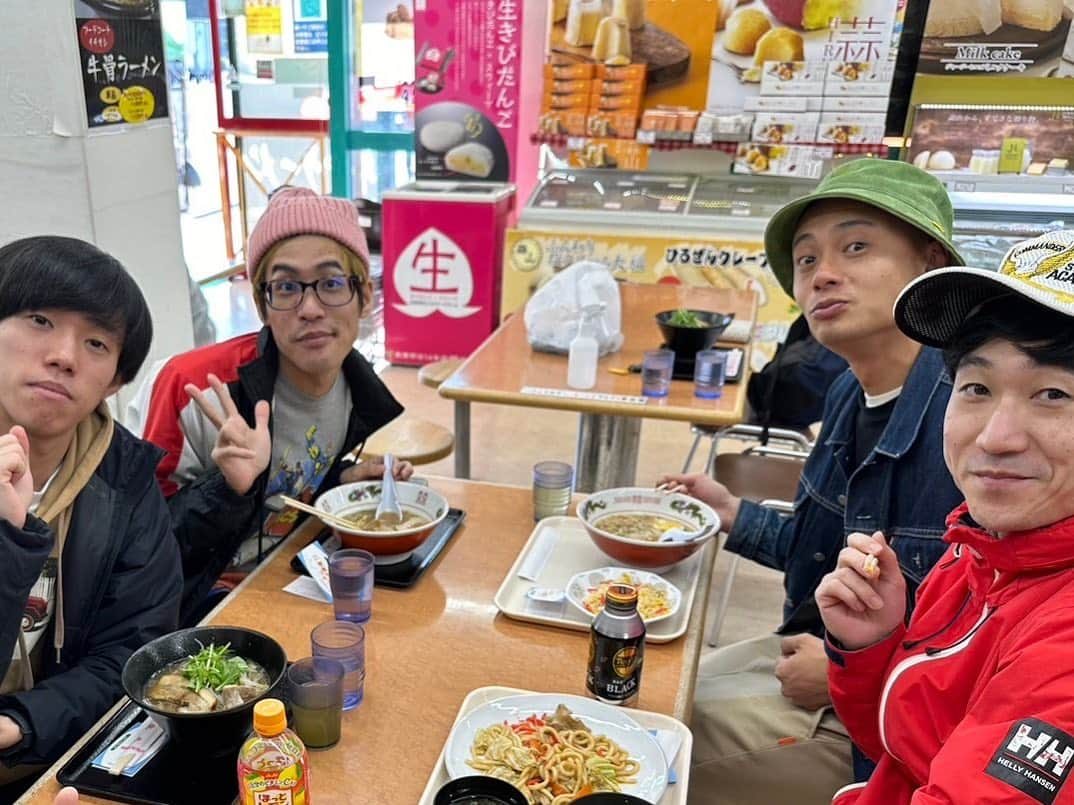 ムラムラタムラのインスタグラム：「勝央サービスエリア 津山ラーメンと鹿肉コロッケ食しりーもこちゃん」