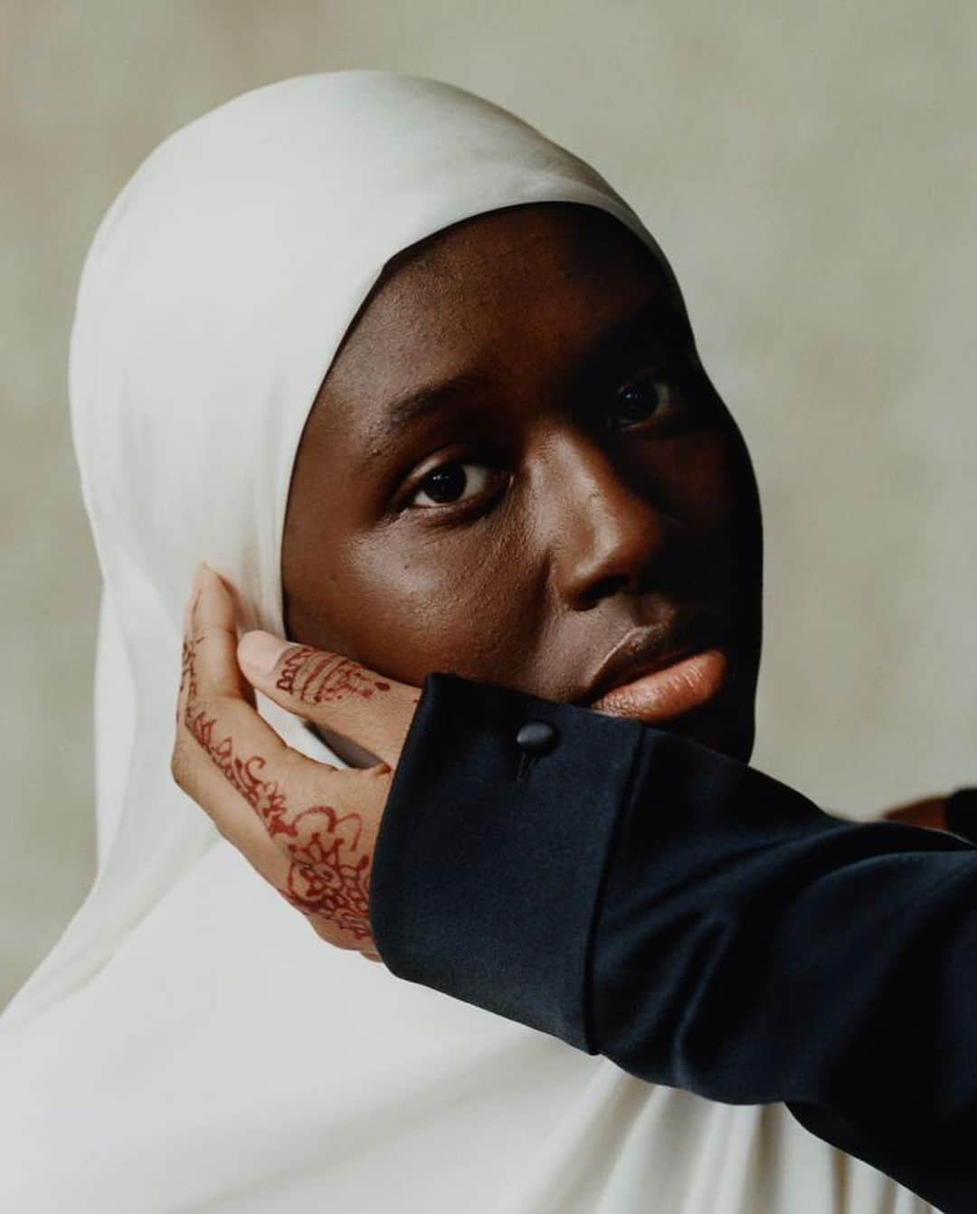 Dazed Magazineさんのインスタグラム写真 - (Dazed MagazineInstagram)「The French state’s efforts to defend women’s rights and prevent ‘separatism’ while further entrenching the ban on the hijab and other religiously affiliated clothing, are entirely self-defeating. All credit is due to the Muslim women and girls who have chosen to stake their own claim to Frenchness 🙌  “The media talks about the hijab all the time. It’s broadcasting news all day, often platforming the extreme right. There’s not a single day you don’t hear about Arabs, Muslims or immigrants on the news. But the media is portraying a version of us that doesn’t exist.” — Salimata Sylla   “We’re still going to fight, we’re not going to let it go. We have more and more girls that join us every day. This is just the beginning.”   Tap the link in bio to explore more 🔗  Featuring Founé Diawara, Hawa Doucouré, and Yousra of @leshijabeuses, Salimata Sylla @sali_7, Loubna Reguig loubnarchives, Ania Khelaf @ania.tayri, Sarah B @saraahh.bni, Hiba Latreche @hibalat  Photography @gunsahma Styling @omaimasss Hair @oummy_youssoufa Make-up @minkimmakeup Production @wagmbh Post Production @_thehandofgod  Text @tiara.sahar  Editor-in-Chief @ibkamara Art Director @gareth_wrighton Editorial Director @kaci0n Fashion Director @imruh  1. Ania wears gabardine dress and leather pumps @prada, cotton bodysuit worn underneath @wolford. 2. From left: Salimata wears technical moiré coat @dior, cotton bodysuit worn underneath @wolford. Loubna wears all clothes @maisonalaia. Hiba wears scuba and silk dress @gucci, hooded top worn underneath @marineserre_official. 3. Founé wears technical silk dress @balenciaga. 4. Sarah wears spandex dress @maisonjsimone. 5. Hawa wears silk top @ysl by @anthonyvaccarello. 6. From left: Hawa wears all clothes @ysl by @anthonyvaccarello. Founé wears technical silk dress, spandex panta-boots @balenciaga. Yousra wears recycled polyester dress @cfcl_official, cotton bodysuit worn underneath @wolford, wool pleated Burça @burcakyol. 7. Founé wears technical silk dress @balenciaga. 8. Hawa wears all clothes @ysl by @anthonyvaccarello. 9. Hiba wears hooded top @marineserre_official.  Taken from the winter 2023 #THEBADDIEISSUE of #Dazed」11月29日 22時04分 - dazed