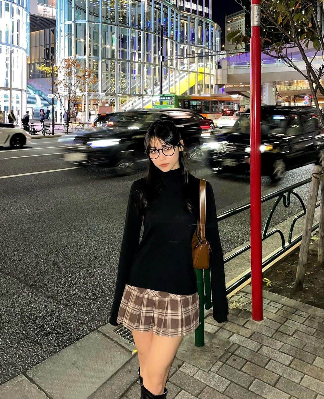 アンジーひよりさんのインスタグラム写真 - (アンジーひよりInstagram)「最近よくつけている眼鏡は @ozil_01910_official さんのものです🤎  どんなファッションにも合ってリーズナブルなのでオススメ😌  購入画面でhiyori500と入力してもらうと500円引きになるので是非🤎   #ozil #01910sunglasses #エジル #サングラス #眼鏡」11月29日 22時07分 - a.hiyori_0407