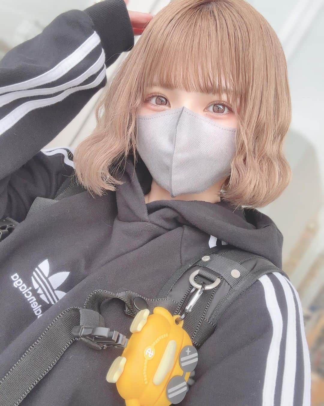 ひっそりゆうみさんのインスタグラム写真 - (ひっそりゆうみInstagram)「.  みんなの最近好きな曲、教えてください。」11月29日 22時19分 - mer_calme25