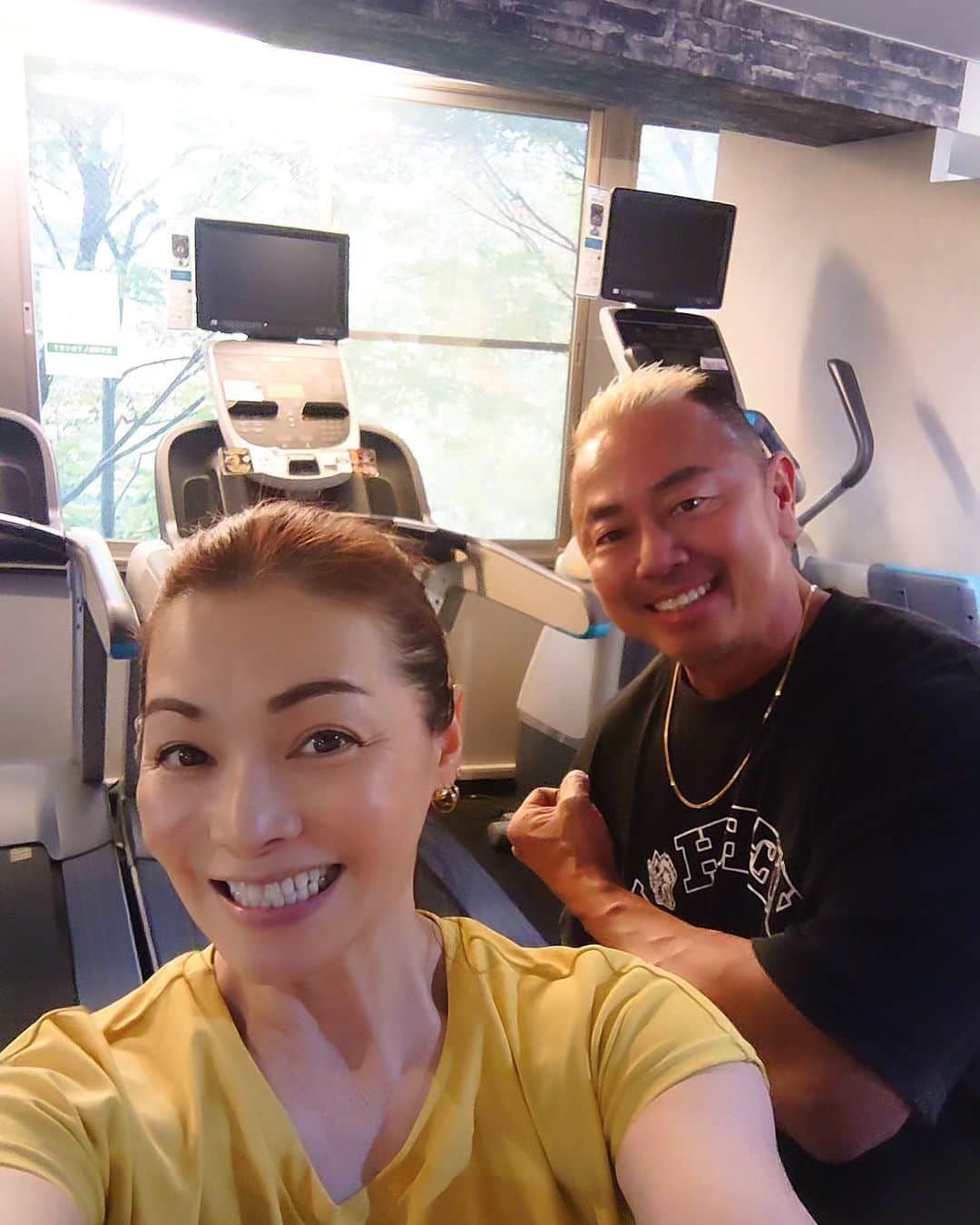 渡辺めぐみさんのインスタグラム写真 - (渡辺めぐみInstagram)「パーソナルトレーニング  将来のための筋肉貯筋💪💪💪  毎回、斉藤トレーナーはキ・ツ・イ 笑えない（汗）  #パーソナルトレーニング #筋トレ #筋トレ女子  #筋肉貯筋 #来年還暦  #花の82年組 #instagramjapan  @fumiyukisaito  @powerhousegym_tokyojapan  @lachiara.italiana」11月30日 8時26分 - meguheart