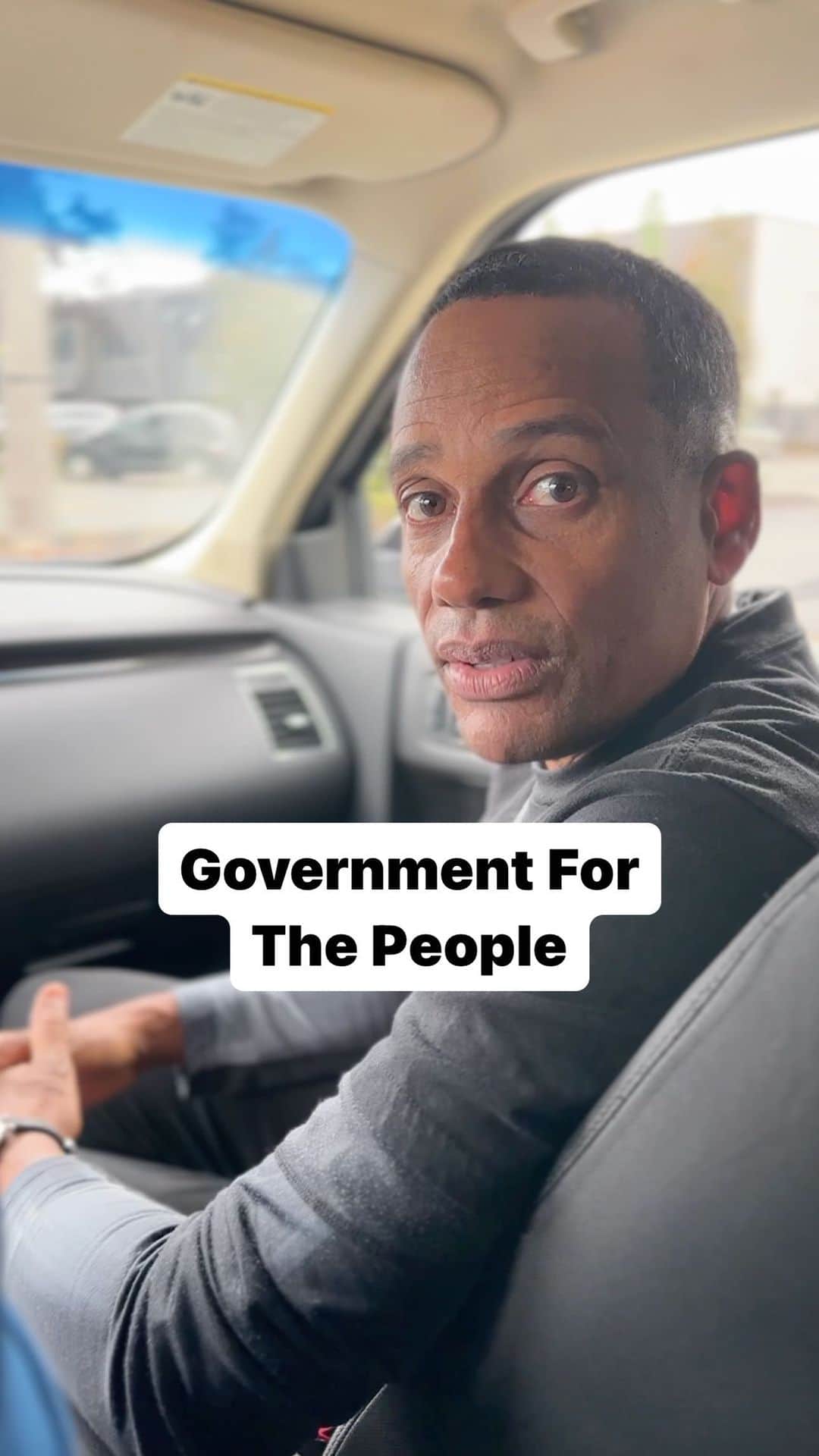 ヒル・ハーパーのインスタグラム：「Words without action? That ends now. Our campaign is committed to you, the people. Every decision I make will have one focus: what’s best for our communities across Michigan. We’re here to shift the balance of power back to where it belongs - with you. Let’s make governance about the people, for the people.  #PeopleOverPolitics #MichiganPride #RealChangeRealPeople #VoiceOfMichigan #EmpowerMI  #HillHarperForSenate」