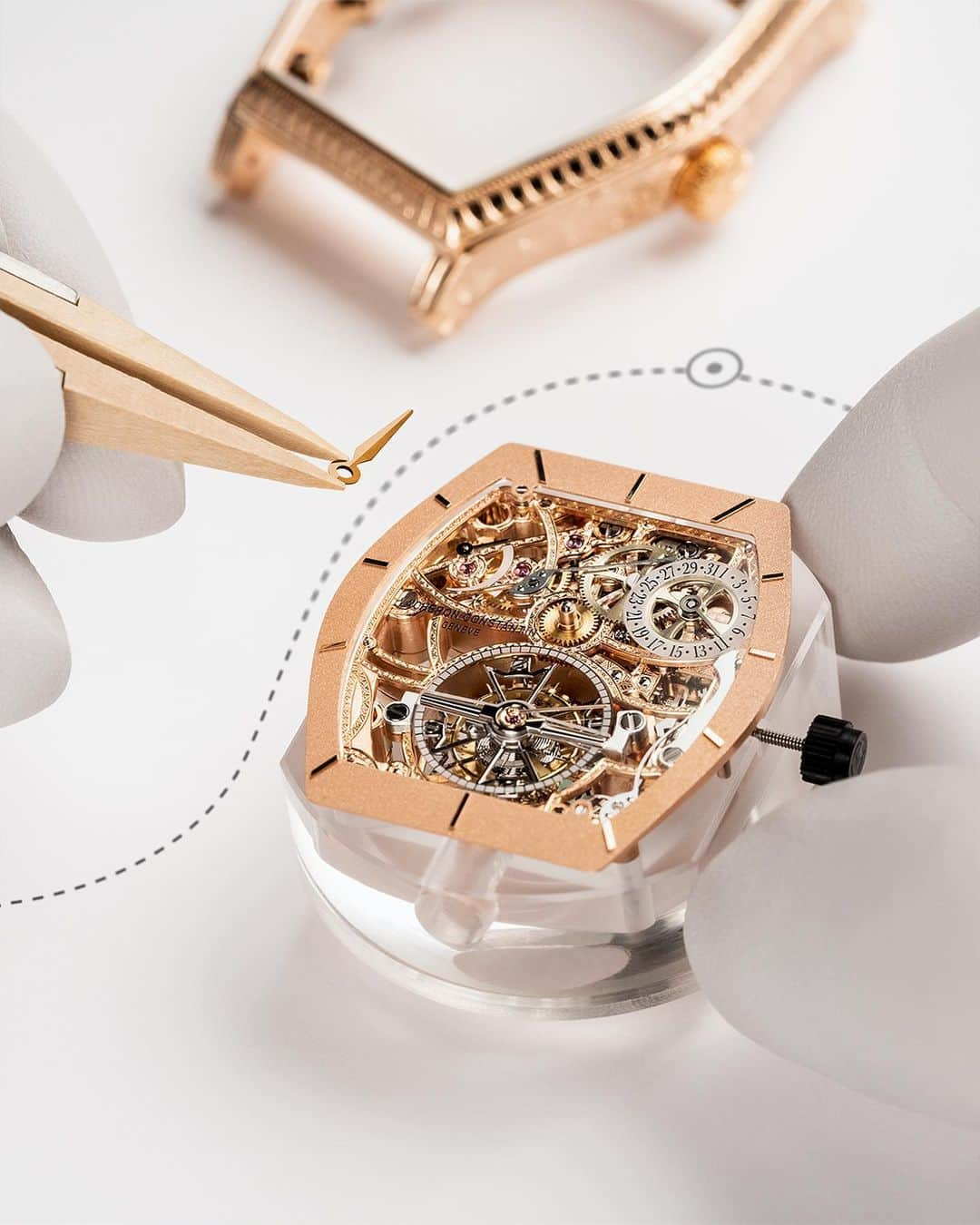 ヴァシュロン コンスタンタンさんのインスタグラム写真 - (ヴァシュロン コンスタンタンInstagram)「Take me to Paris 🇫🇷  The new Les Cabinotiers Malte Tourbillon is an engraving masterpiece that recalls Baron Haussmann's famous work in the French capital.   💬 What does this watch evoke to you?  On top of its unique tonneau shape, this exceptional watch offers a striking vision of airy design and mechanical ballet.  Every mm of the pink gold case has gone through the hands of the master engraver. The bezel and caseback are circular-grained and engraved, with a bas-relief on the case middle. The sculpture depicts the city's iconic lion ornamentation surrounded by a frieze.  Emblematic of the Maison's technical mastery, the in-house Calibre 2790 boasts a tourbillon, a date display, and a power reserve indicator while remaining incredibly thin.  Join the odyssey of our Récits de Voyages at the link in bio.  #VacheronConstantin #OneOfNotMany #oneofakind #vacheron #thehourlounge #watches #watch #watchesofinstagram #horology #watchoftheday #instawatch」11月30日 0時29分 - vacheronconstantin