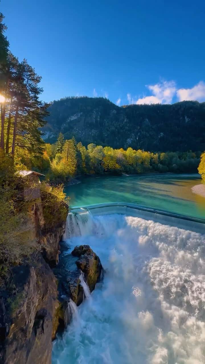 BEAUTIFUL DESTINATIONSのインスタグラム：「@moners beautifully captures the enchanting autumnal beauty of Allgäu. 🍂 Nestled in Bavaria, southern Germany, this mountainous haven is an ideal retreat for those craving picturesque walks amidst nature’s fall splendor. 🇩🇪 The mountains, rivers, lakes, and forests make this region a hiker’s paradise! 🌲  📽 @moners 📍 Allgäu, Germany 🎶 imperialorchestra - Will and Elizabeth theme | Hans Zimmer」
