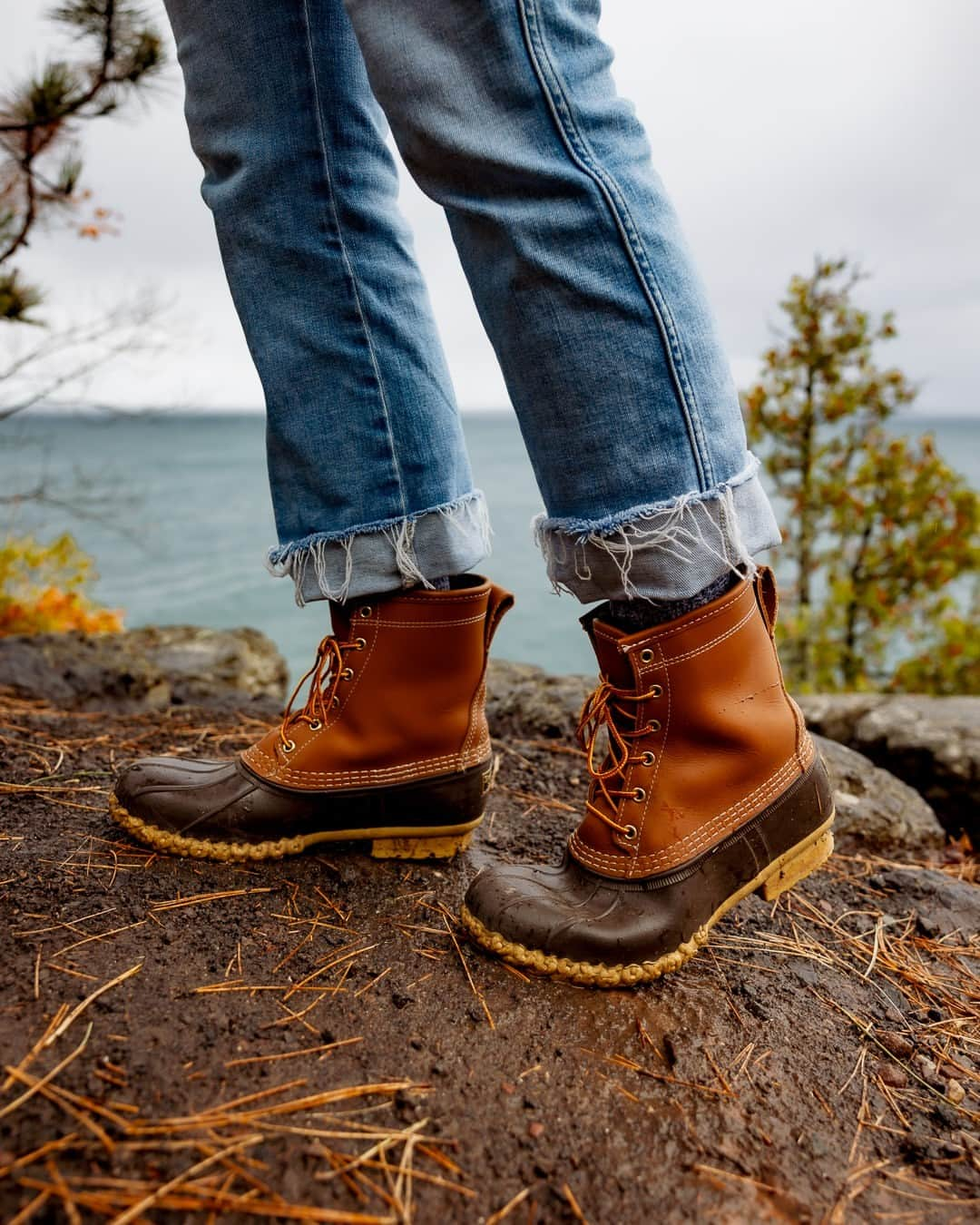 L.L.Beanのインスタグラム：「Built to stand the test of time, for all the time you'll spend outside. #BeanOutsider (📸: @thewanderingmichigander)」