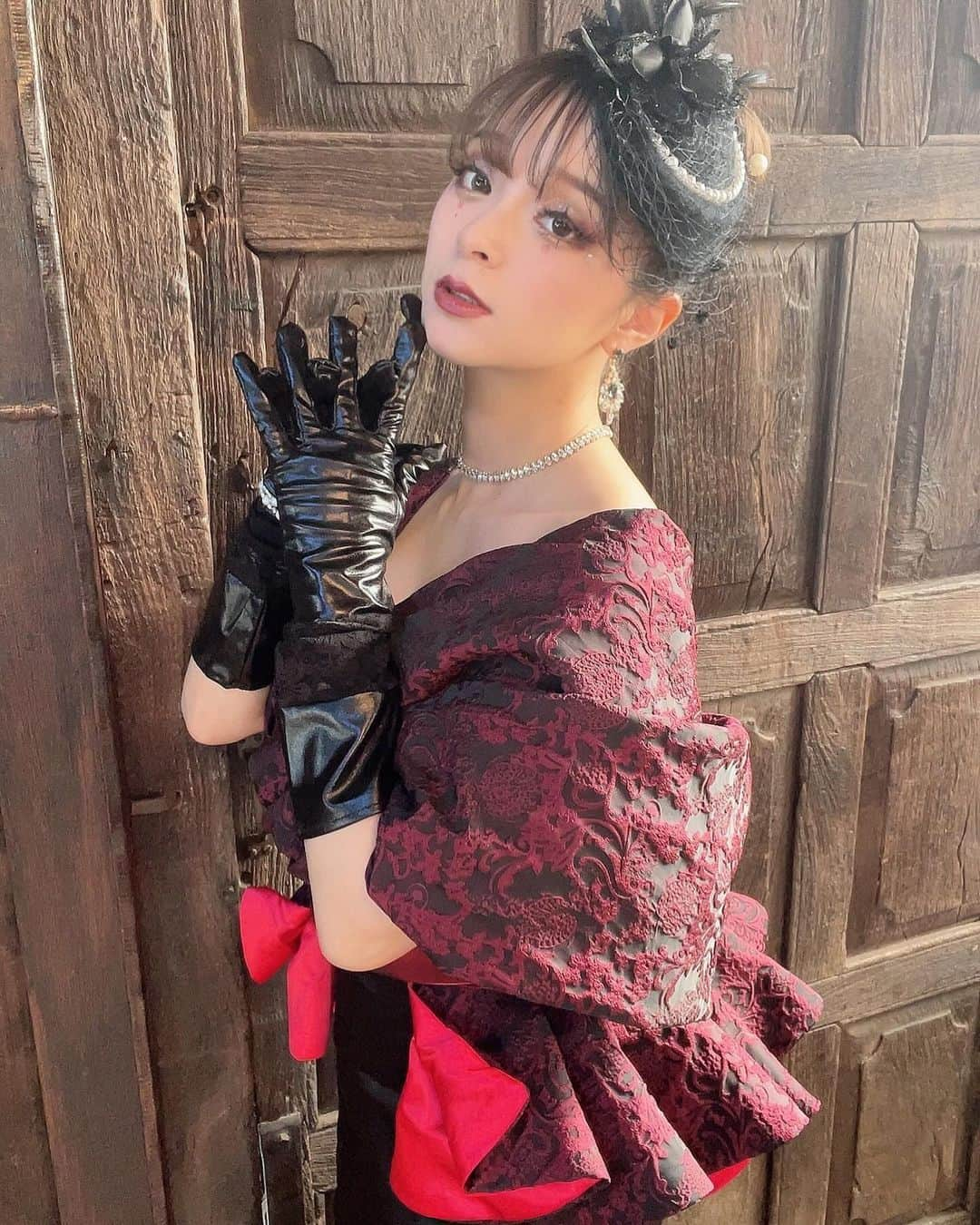 MARiAさんのインスタグラム写真 - (MARiAInstagram)「日付変わりましたので 本日MARiA写真集第4弾『美姫 HIME』 発売日ですっっっ！  みんなの手元に今日から届いていくのねっ♡  ドキドキっ。  届いたらぜひ感想お待ちしてます😘🫶🏻✨✨✨ #MARiA #美依礼芽 #小美　#写真集 #GARNiDELiA」11月30日 1時10分 - maria_grnd