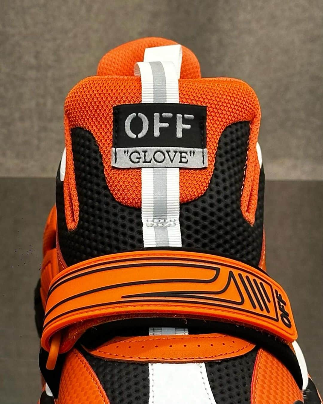 OFF-WHITE C/O VIRGIL ABLOHのインスタグラム：「Off-White™ “GLOVE” sneakers   ~ now available online at off---white.com and at Off-White™boutiques worldwide」