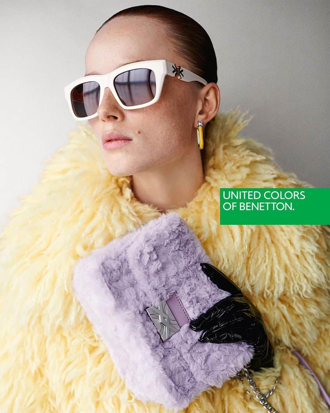 ベネトンのインスタグラム：「Serving next level softness, from head to accessories.  Giving different styles all the space they deserve: oversize furry jackets and chic coats are the centerpiece of these colorful outfits.  WE ARE INFINITY Fall-Winter 2023-2024 Ad Campaign Creative Direction @andreaincontri Photography @giampaolosgura Models @riannevanrompaey @avantinagrath @craig.shimirimana @dianechiuu」