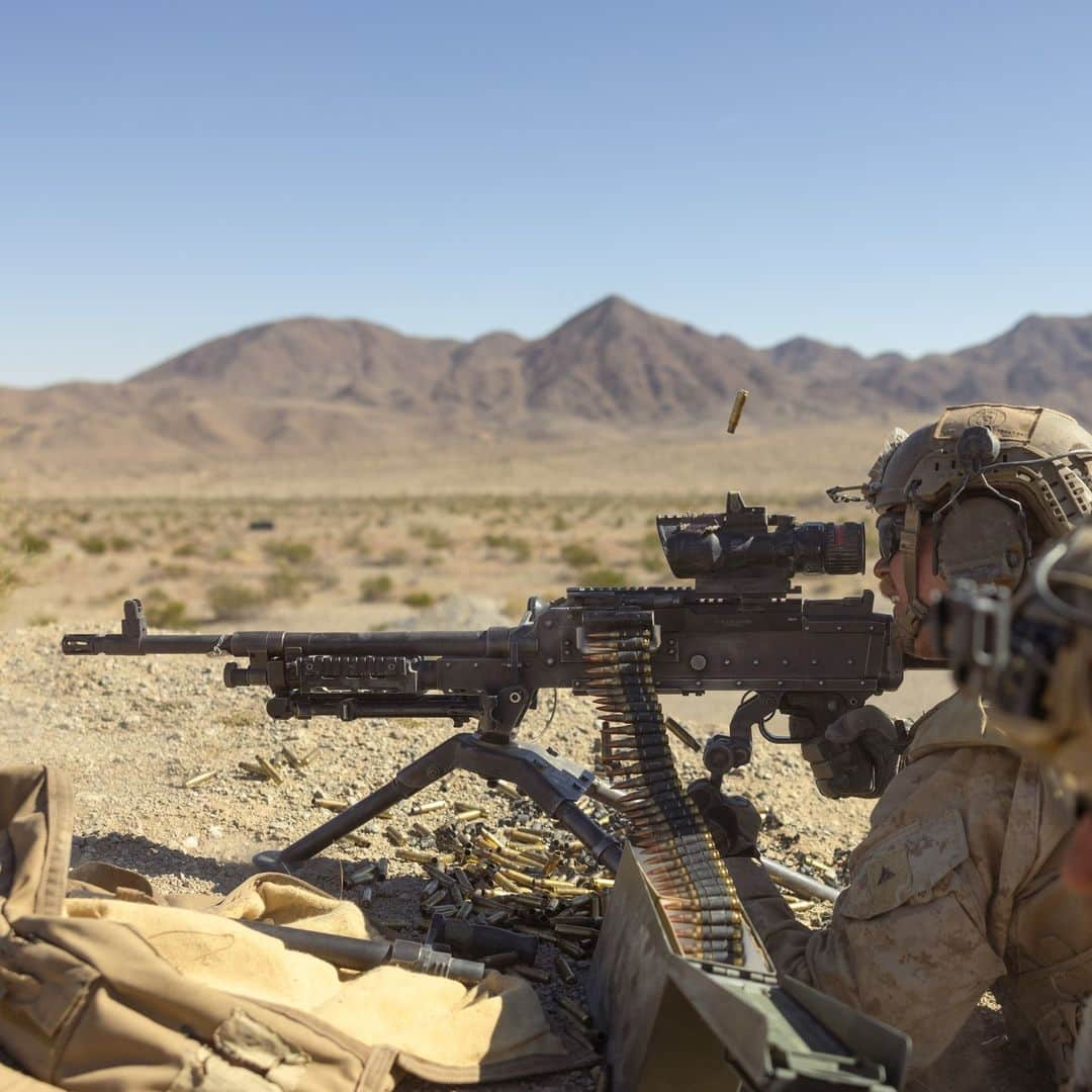 アメリカ海兵隊さんのインスタグラム写真 - (アメリカ海兵隊Instagram)「Speed, Surprise, and Violence of Action  📍 @MCAGCC29Palms (Nov. 3, 2023)  #Marines with @2dmardiv conduct a live-fire and maneuver range.  Live-fire and maneuver ranges give Marines the opportunity to engage and destroy targets in a dynamic environment.   📷 (U.S. Marine Corps photo by Lance Cpl. Eric Dmochowski)  #USMC #SemperFi #MarineCombatArms」11月30日 1時52分 - marines