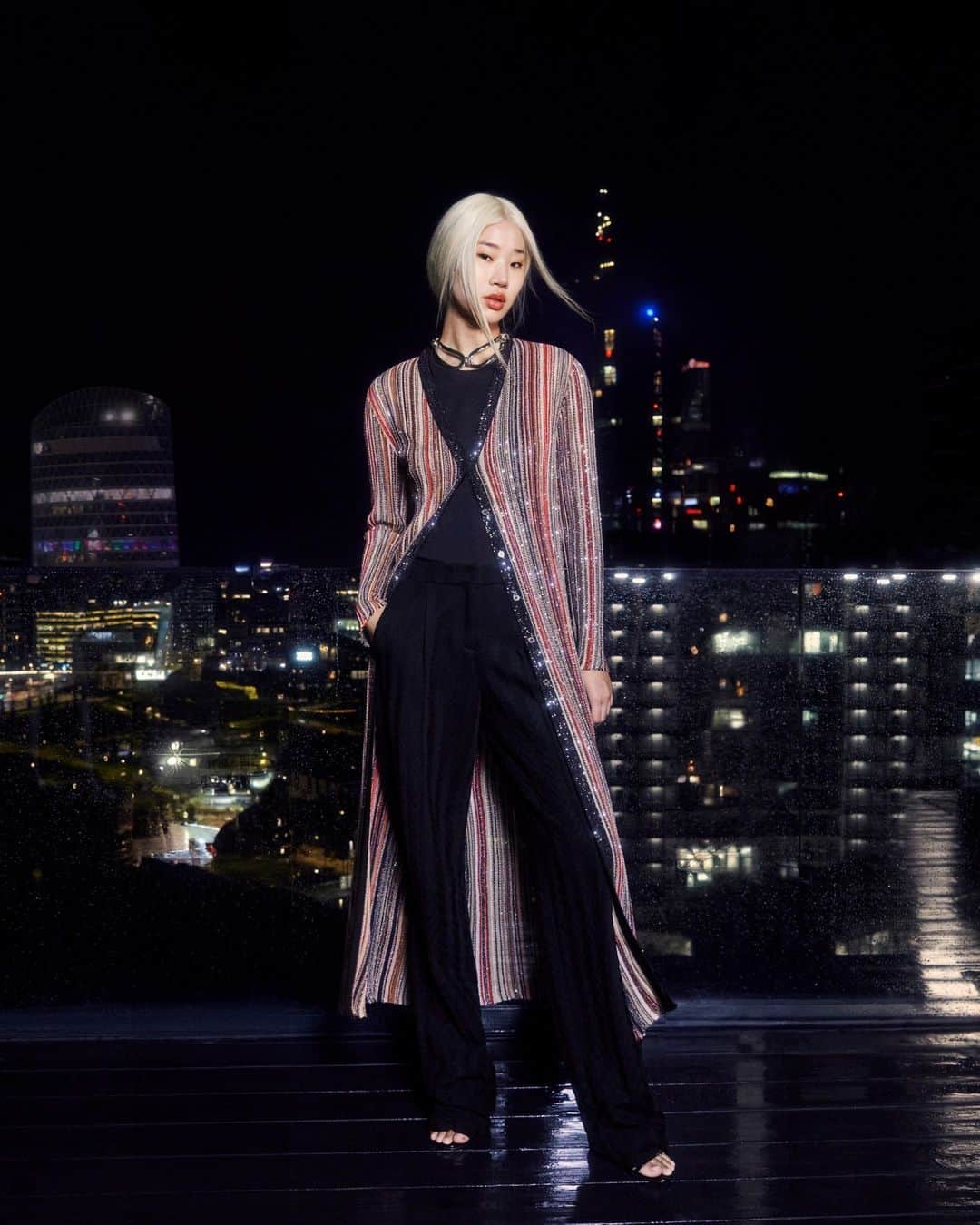 ミッソーニのインスタグラム：「A tailored brilliance to fully live the party season. ‎ Discover the special selection at the link in bio. ‎ #Missoni」