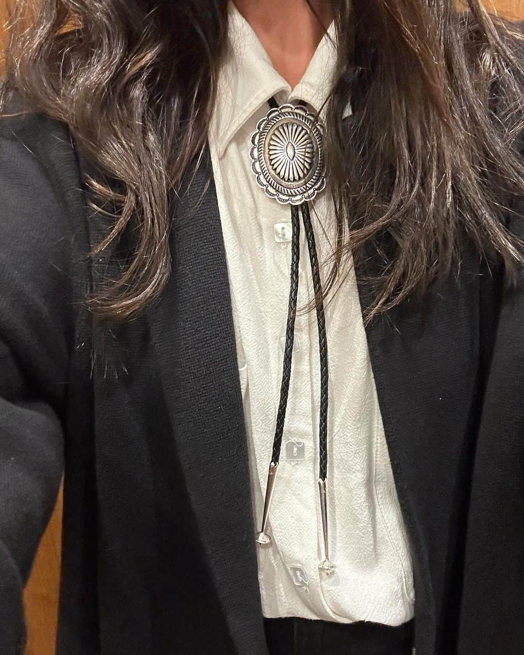 レイチェルパリーさんのインスタグラム写真 - (レイチェルパリーInstagram)「There’s nothing better than a white button-down.」11月30日 3時10分 - rachelpally