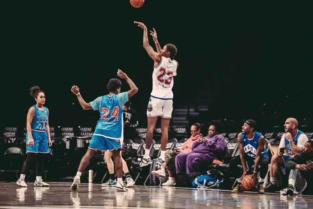 アンドワンのインスタグラム：「Droppin dimes and takin names. ✍️ #AND1 . . . . . . . . #basketball #nba #balleralert #ballup #ballislife #overtime #reels #hoops」