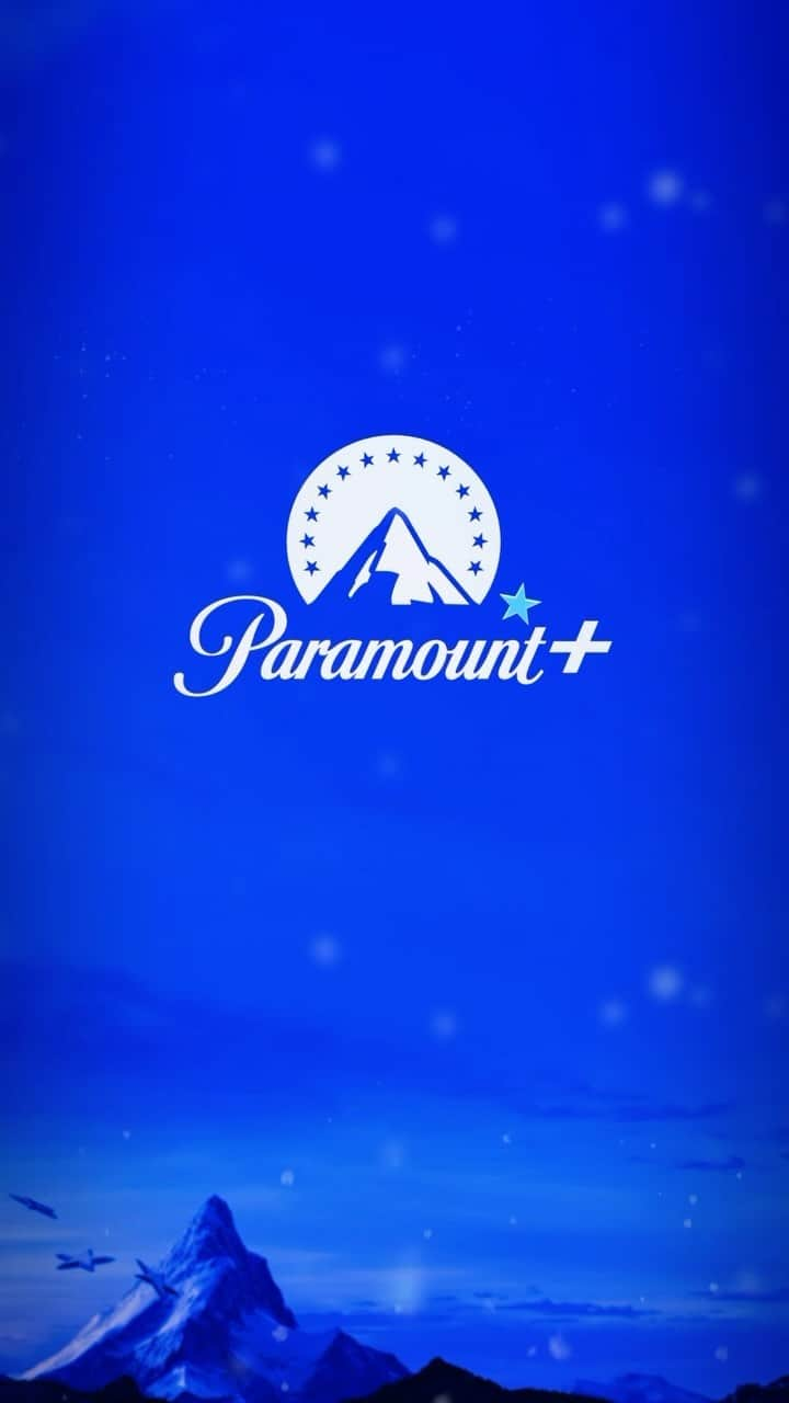 Aka SCUBA CHARLOTTEのインスタグラム：「🎅🏼 HERE IT IS 🎅🏼🎶🎵 What a blast! Thankyou again to everyone at @paramountplusuk for asking me to sing! Guys! So many amazing new releases on the @paramountplusuk platform! Blockbusters! Hit shows, original series and family favourites ❤️🎅🏼 hope you all like it! Let me know what you think in the comments below 👇🏼」