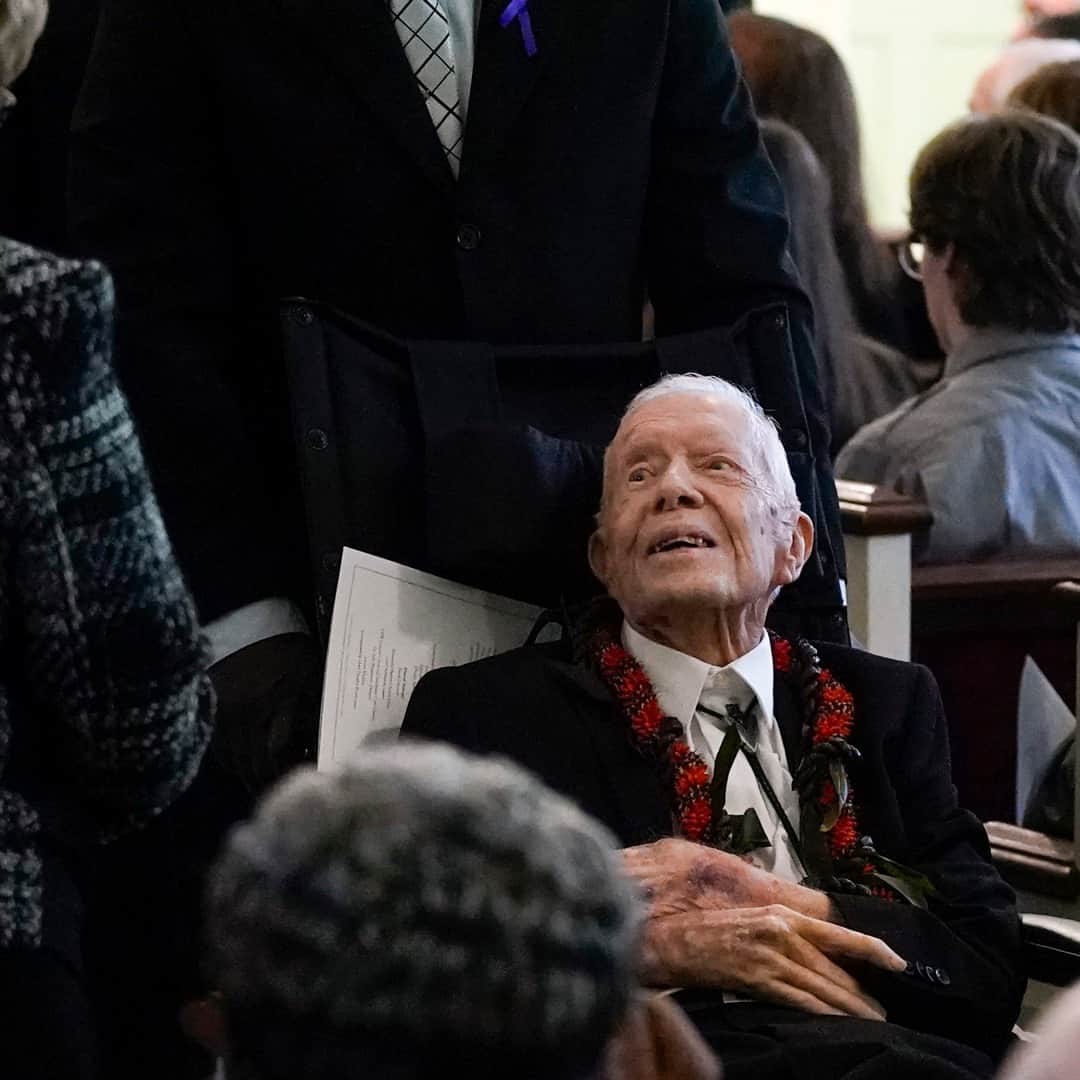 TIME Magazineさんのインスタグラム写真 - (TIME MagazineInstagram)「Former first Lady Rosalynn Carter was laid to rest at her family’s home in Plains, Georgia on Nov. 29 following three days of memorials across her home state.  Former president Jimmy Carter, 99, traveled to Atlanta from his home in Plains, where he is currently receiving hospice care, to attend his wife’s memorial service on Emory University’s campus.  He was joined by President Joe Biden and Vice President Kamala Harris, along with their spouses. Former President Bill Clinton and all the living former First Ladies—Hillary Clinton, Laura Bush, Michelle Obama and Melania Trump—also attended.  Link in bio.  Photographs by John Bazemore—AP; Alex Brandon—Pool/AP (2, 3); Andrew Caballero-Reynolds—AFP/Getty Images」11月30日 4時30分 - time