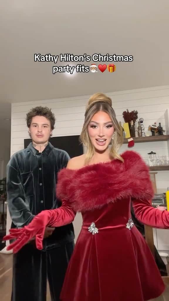 フランキーのインスタグラム：「Christmas at Kathy’s🎅🏽✨♥️」