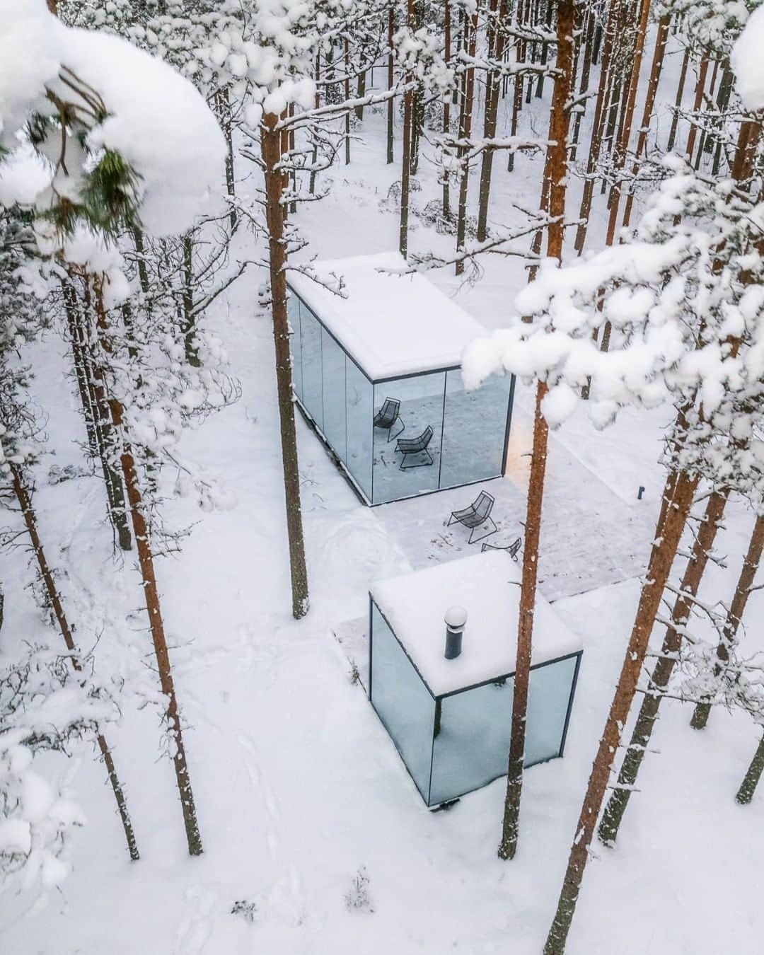 PicLab™ Sayingsさんのインスタグラム写真 - (PicLab™ SayingsInstagram)「This winter we're determined to check out some of the most unique stays across the globe. ❄️ First up, @oodhouses. Hidden deep inside a snowy forest, this mirror house welcomes guests for a quiet stay within nature. What is the most unique stay you have ever experienced? We want to hear in the comments below.  📸 @oodhouses」11月30日 5時13分 - paradise