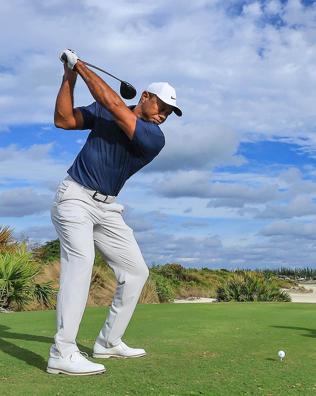 テーラーメイド ゴルフのインスタグラム：「Tomorrow. 11:52 est. See you there. #TeamTaylorMade」