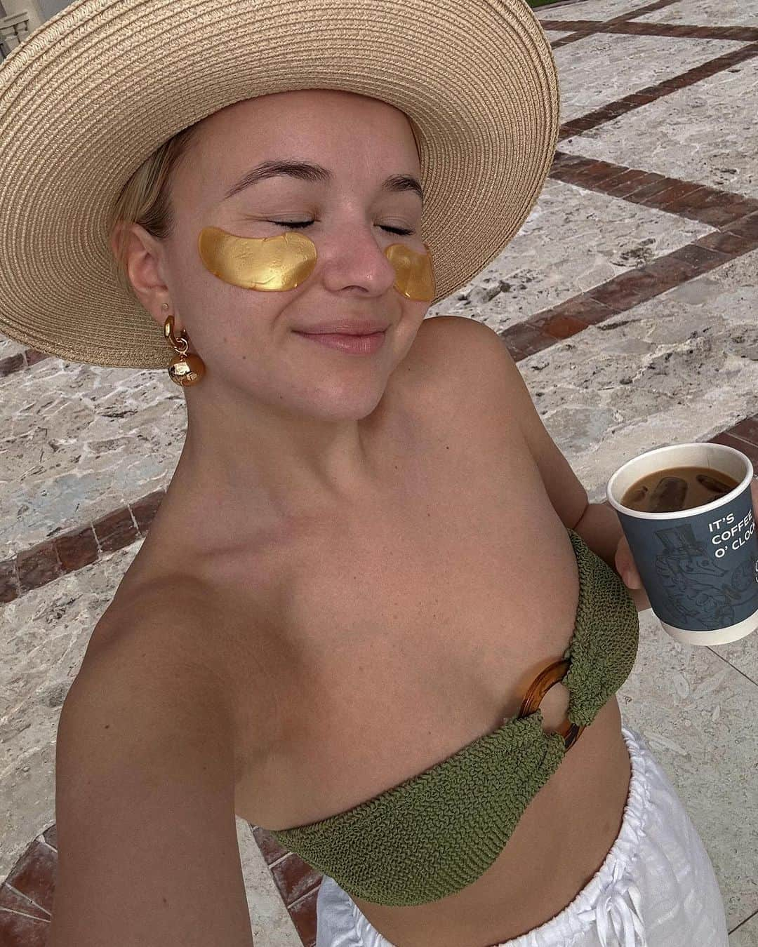 トーリ・ウェブスターさんのインスタグラム写真 - (トーリ・ウェブスターInstagram)「it’s been a *very* good week 🥹🌴☕️🌊  Dominican Republic has my heart!!!  📍: @sanctuarycapcana @godomrep」11月30日 7時18分 - torriwebster