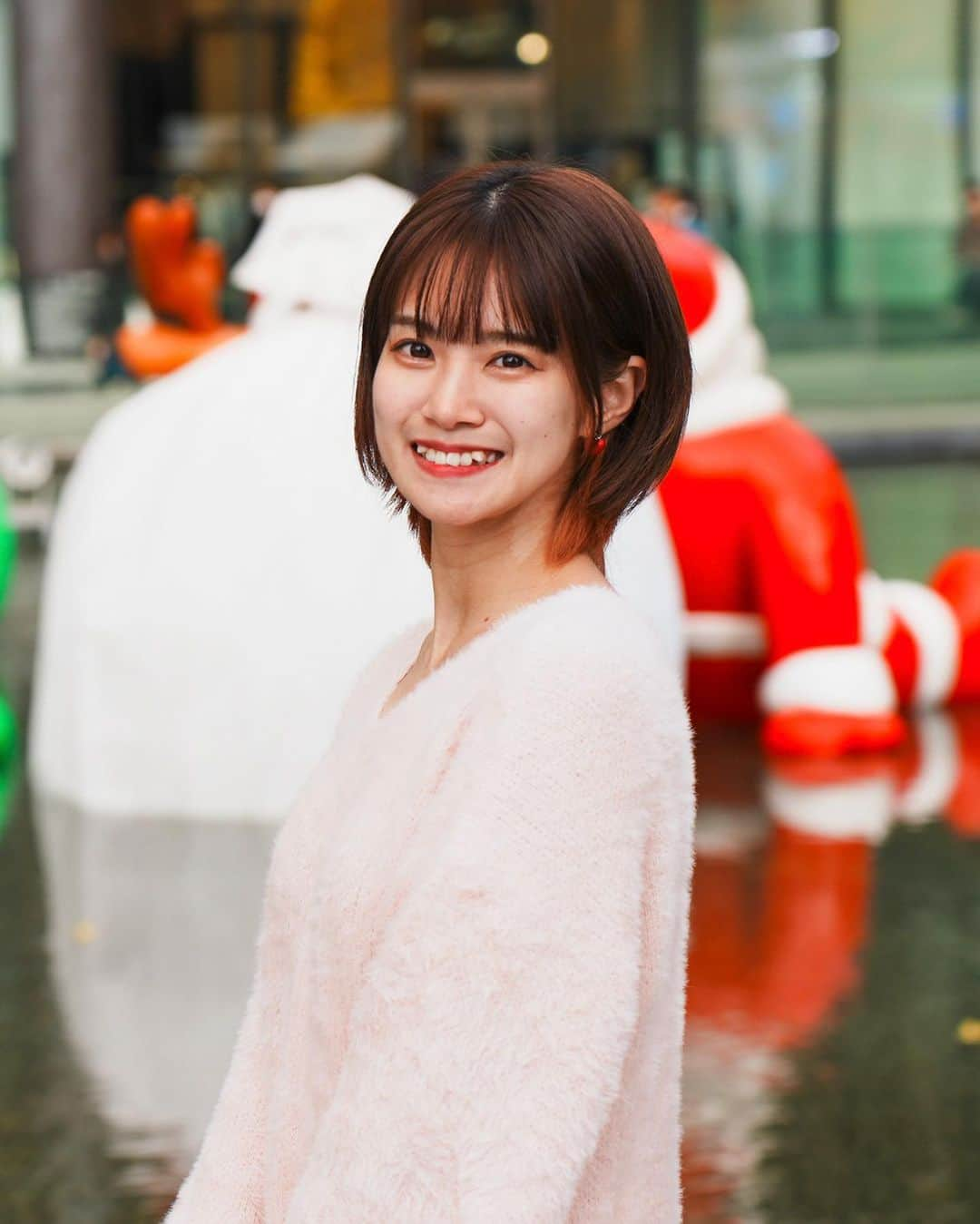 北原ゆかのインスタグラム：「11月も最終日！1年経つの早いですね  年々はやくなっている気がします🙂  元気に11月も乗り越えることができてよかったです 皆のおかげです🙏🍀ありがとうございます！  \\少しはやいですが来年のライブ//  〜新春ツーマンショー2024〜 #瀧北中毒 神戸編  1/7(日) 『BETTY ADDICTION TWO-MAN LIVE』 📍神戸 CASH BOX  開場18:00 開演18:30  🎫3,000円+1d 手売り🎫有り  HP予約 https://kitahara-yuka.stores.jp/items/65587f0cbe9f7e38373674cd ＊当日精算になります  配信🎫3,000円 https://twitcasting.tv/cashbox_kobe/shopcart/274309  #弾き語り #シンガーソングライター #神戸」