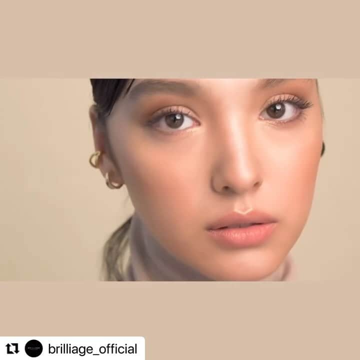 株式会社ニュートラルマネジメントのインスタグラム：「#Repost @brilliage_official with @use.repost ・・・ 💫AW23 COLLECTION💫  骨格を際立たせる事で 魅力は最大限に引き出せるー 厳選カラーのシェーディングで 理想の“美骨格顔”へ  ひと塗りで光を味方に メリハリ、ツヤ、血色感を自然に演出する 素肌に溶け込むハイライター  そしてシェーディング初心者も感動の仕上がりに “美骨格顔”が手に入る マルチブラシが新登場！  ぜひチェックしてみてください😘  【11/28 新発売 シェーディング AW COLLECTION】 コントゥア デザイニング パウダー 5,830円（税込） メルティング グロウ ハイライター 4,400円（税込） コントゥア デザイニング ブラシ 4,180円（税込）  ✨詳しくはプロフィールリンクから！✨  #AW23 #新作メイク #ハイライト #シェーディング #Brilliage #ブリリアージュ #嶋田ちあき #香川るな #nmtinc #モデル」