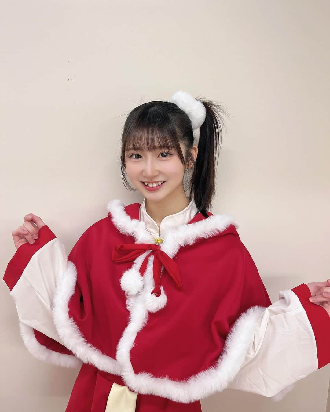 坂本愛莉さんのインスタグラム写真 - (坂本愛莉Instagram)「💜新衣装💜 恋人がサンタクロースっっ🎅🏻🎀 ((なんつってねっ . #NewbieIvy #ニュービーアイビー #坂本愛莉 #あいぽん #アイドル #idol #サンタクロース #santacruz #santa #新衣装 #アイドル衣装」11月30日 18時33分 - airi_sakamoto04