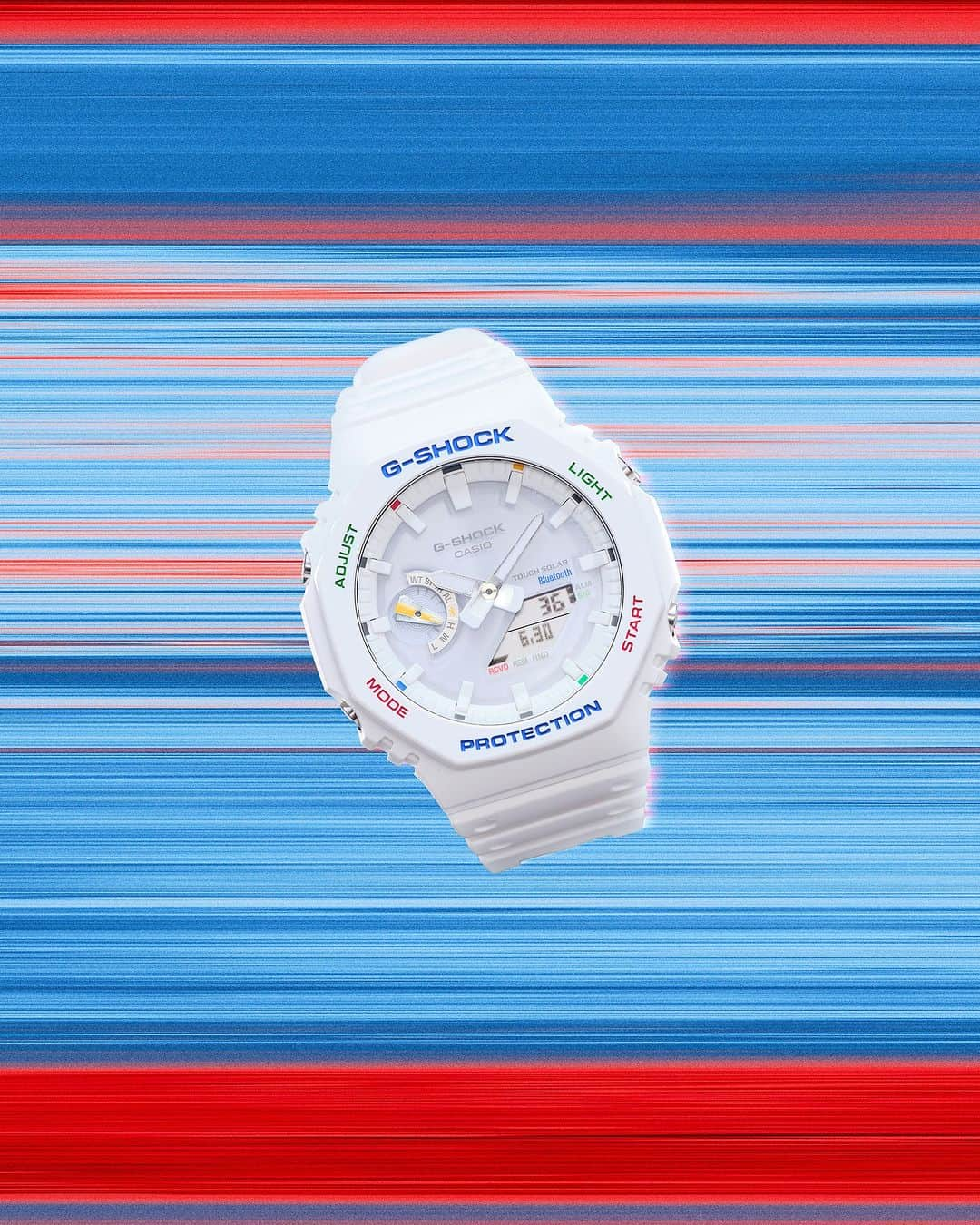 G-SHOCKさんのインスタグラム写真 - (G-SHOCKInstagram)「MULTICOLOR ACCENTS  ワントーンカラーに遊び心をプラス。腕元をポップに彩るマルチカラーモデル。日常に役立つスマートフォンリンクとタフソーラーも搭載し、普段着感覚で身につけられるカジュアルスタイルのNEWモデル。  One-tone colors with a playful touch. Equipped with a smartphone link and Tough Solar for everyday use, this new casual model can be worn like everyday clothes.  GA-B2100FC-1AJF GA-B2100FC-3AJF GA-B2100FC-7AJF  Photo by @hypebeastjp   #g_shock #multicoloraccents #2100 #ワントーンコーデ #腕時計」11月30日 17時00分 - gshock_jp