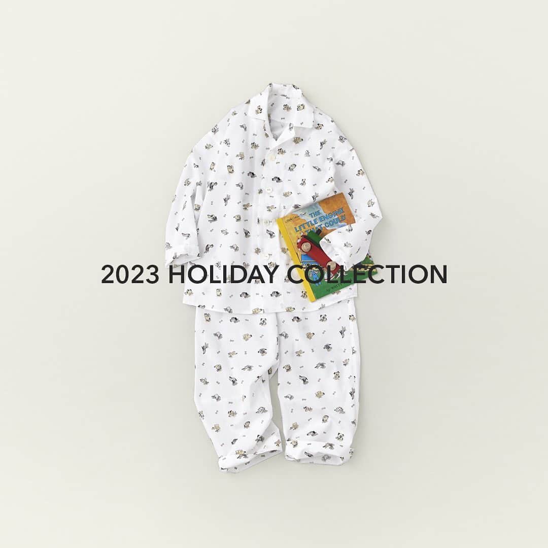 ARTS&SCIENCE official accountのインスタグラム：「・ 2023 Holiday Collection  A&S各店に、2023 ホリデーコレクションのアイテムが順次入荷しています。  WEBサイトでは「2023 Holiday Collection」を公開中。どうぞご覧ください。  @arts_and_science  価格やアイテムの詳細は、WEBサイトのメニュー [ Collection ] にてご覧いただけます。プロフィールのURLからご覧ください。 For more details, tap the link in our bio.  入荷日はアイテムにより異なります。商品についてのお問い合わせは店舗、またはWEBサイトのコンタクトフォームよりご連絡ください。 Launch dates will vary per item. For item requests and direct mail orders, please contact our shops directly or use our contact form from our official web page.  #artsandscience #ikken #masaokozumi #小澄正雄 #kamisoe #かみ添」