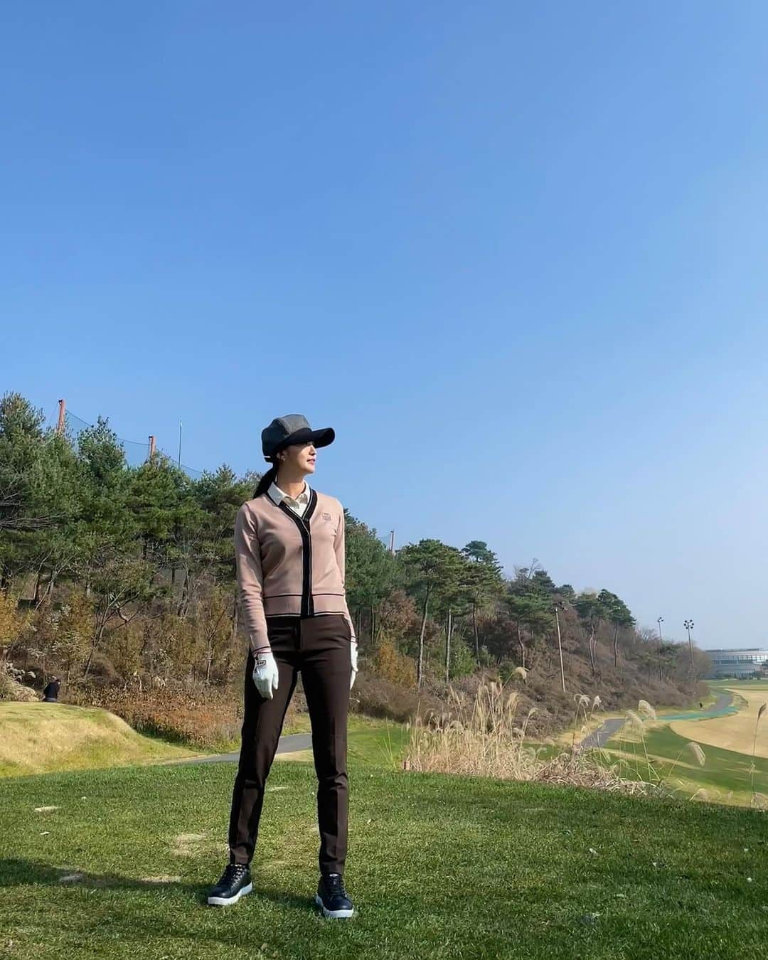 ジョンファさんのインスタグラム写真 - (ジョンファInstagram)「추워도 재밌구나!🏌🏻‍♀️⛳️😆」11月30日 17時15分 - parkjjongaa