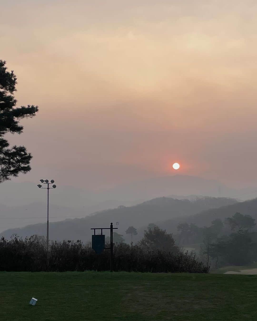 ジョンファさんのインスタグラム写真 - (ジョンファInstagram)「추워도 재밌구나!🏌🏻‍♀️⛳️😆」11月30日 17時15分 - parkjjongaa