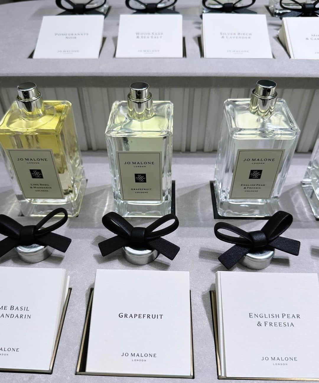 藤田みりあさんのインスタグラム写真 - (藤田みりあInstagram)「JO MALONE LONDON  @jomalonelondon　  12月1日より代官山フォレストゲートに ニューストアオープン🆕🫶  リボンのカラー選んで シーリングワックスで刻印サービスも。♡  ギフト用にもぴったりです🎁  #jomalonelondon #ジョーマローンロンドン #ジョーマローンロンドン代官山 #フォレストゲート代官山 #Forestgate Daikanyama #uniquelyyours #pr」11月30日 17時47分 - miria_fujita