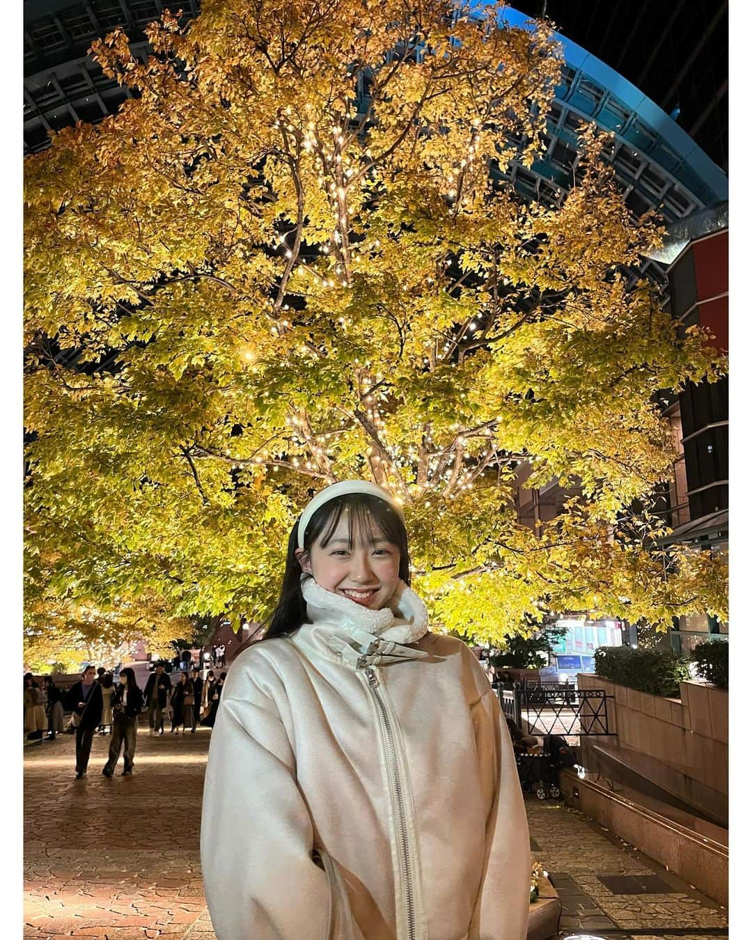 国本姫万里のインスタグラム：「今日で11月最後だね、、、 12月はクリスマスとか私の誕生日とか楽しみなこといっぱい！！  #国本姫万里 #ひまり #スターダストプロモーション #スターダストプロモーション制作3部  #ニコラ #モデル #ニコラモデル #ニコモ #カンコー #カンコー委員会 #nicola #ニコラ12月号  #09 #中2 #イルミネーション #夜景」