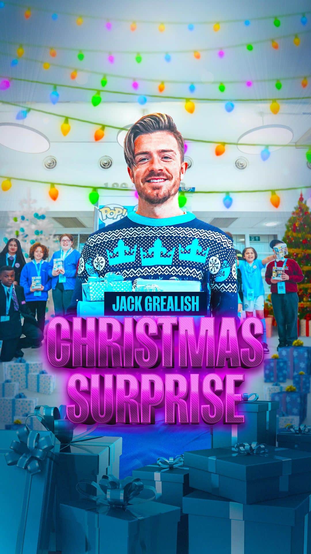 マンチェスター・シティFCのインスタグラム：「An unforgettable Christmas surprise from @jackgrealish! 🤩   To celebrate ‘The Greatest Season of All’, he paid a visit to our @citcmancity youngsters at the end of an Etihad Stadium tour 🩵」