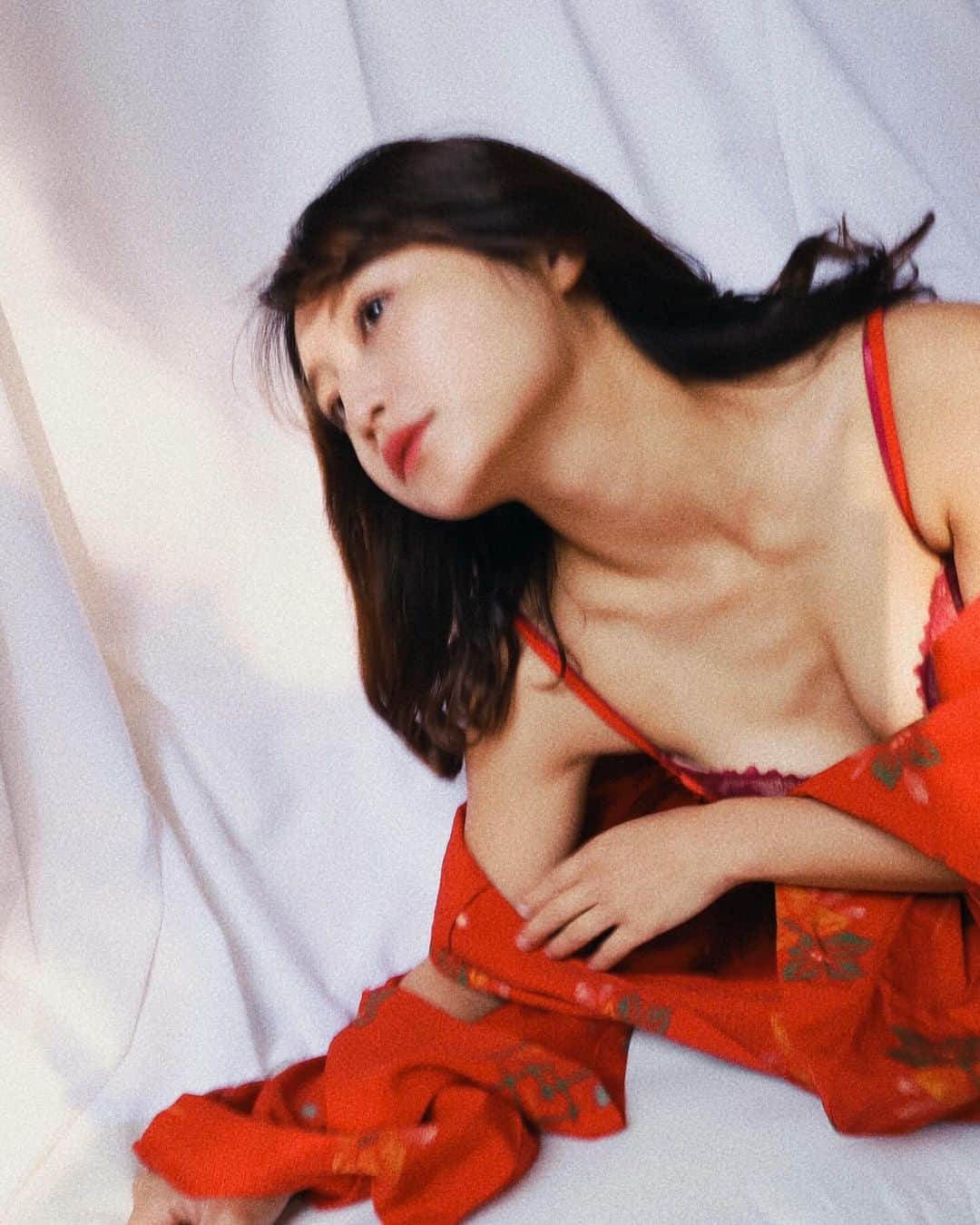 森岡朋奈のインスタグラム：「悲しき天使、  埋まってきております！！  この間はダンス稽古だった！  本格始動するのは、 嫌われ松子の一生が終わってから！  わくわくがとまらねぇぜ！  お席、完売してるところやごくわずかなところもございますので、 お早めのご予約を🥹 すでにご予約くださっているみなさま、ありがとうございます！！  詳細はハイライトへ！」