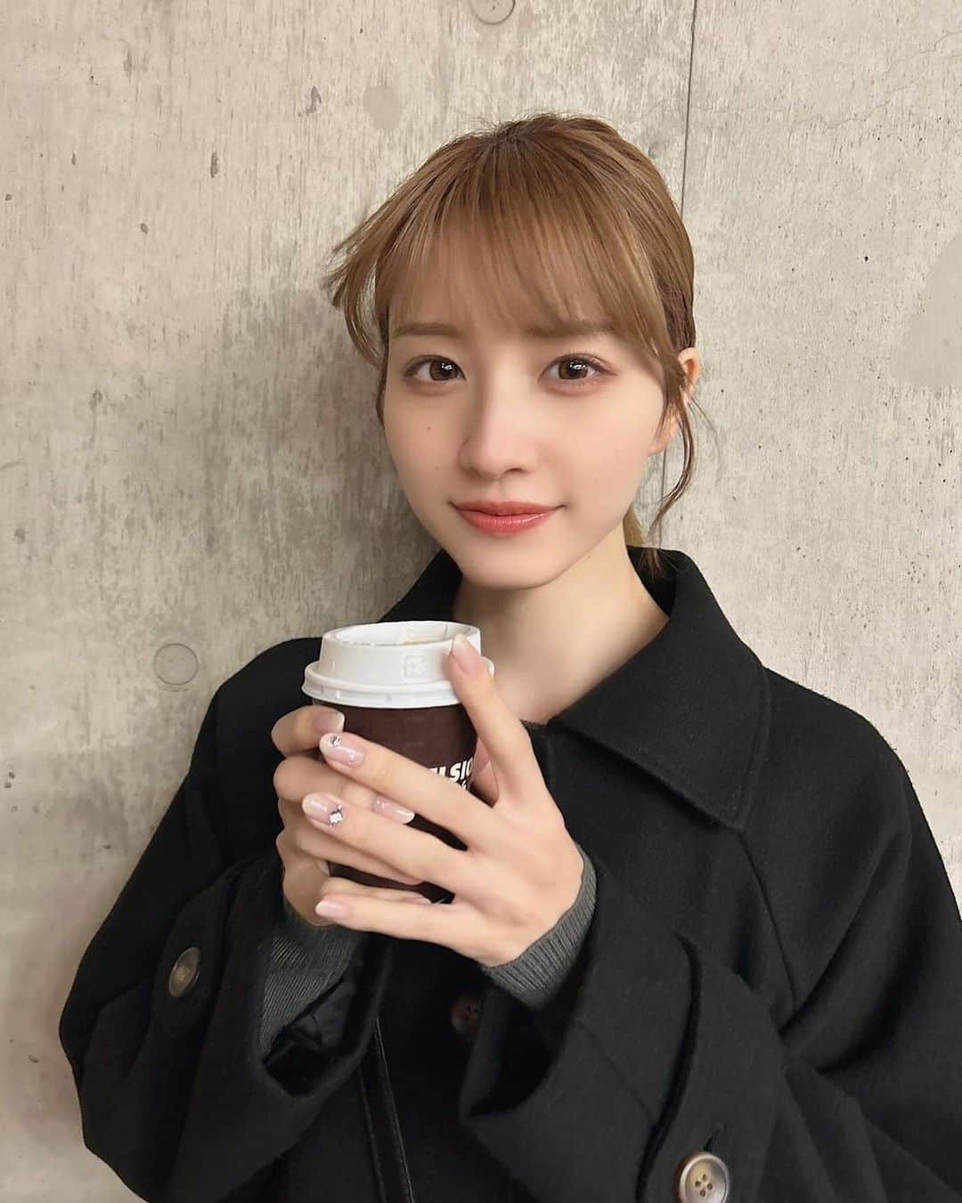 美女美容事情さんのインスタグラム写真 - (美女美容事情Instagram)「《綺麗すぎる美女🥰💗》⁠ *⠀⠀⠀⠀⠀⠀⁠⠀⁠⠀⁠⠀⁠⠀⁠ 今回ご紹介させて頂きますのは!!👀❤️⁠⠀⁠⠀⁠⠀⁠⠀⁠ カナコさん< @kanako_829_ > の素敵なお写真📸⠀⁠⠀⁠⠀⁠ *⠀⁠ 透明感があって美しいですね😆💛 ネイルもかわいくてオシャレですね💅💕⠀⠀⠀⁠⠀⁠⠀⁠⠀⁠⠀⁠ *⠀⁠⠀⁠⠀⁠⠀⁠⠀⁠ カナコさん< @kanako_829_ > 素敵な投稿をありがとうございました☺️📸✨⠀⁠ カナコさんのアカウントには他にも素晴らしい投稿が沢山ありますので是非覗いてみてくださいね💁‍♀️💙⁠ ⁠ ⠀⠀⁠⠀⁠⠀⁠⠀⁠ △▼△▼△▼△▼△▼△▼△▼△▼△▼ ⁠⠀⁠⠀⁠⠀⁠ ❤️🧡💛「ビジョビ (美女美容事情)」💚💙💜⠀⠀⠀⠀⠀⠀⠀⠀⠀⠀⠀⠀⠀⠀⁠⠀⁠⠀⁠⠀⁠⠀⁠⠀⁠ 👇掲載ご希望の方は👇⠀⠀⠀⠀⠀⠀⠀⠀⠀⠀⠀⠀⠀⠀⠀⁠⠀⁠⠀⁠⠀⁠⠀⁠⠀⁠ @b_b_j.jタグ付けと🖤 #ビジョビ ⁠⠀⁠ 🖤タグ付けお願いします⠀⠀⠀⠀⠀⠀⠀⠀⠀⠀⠀⠀⠀⠀⠀⁠⠀⁠⠀⁠⠀⁠⠀⁠⠀⁠ △▼△▼△▼△▼△▼△▼△▼△▼△▼ ⁠⠀⁠ #美女#美人#ネイル#透明感 #韓国ヘア#冬コーデ#美容 #インスタ美女#インスタ美人」11月30日 18時02分 - b_b_j.j