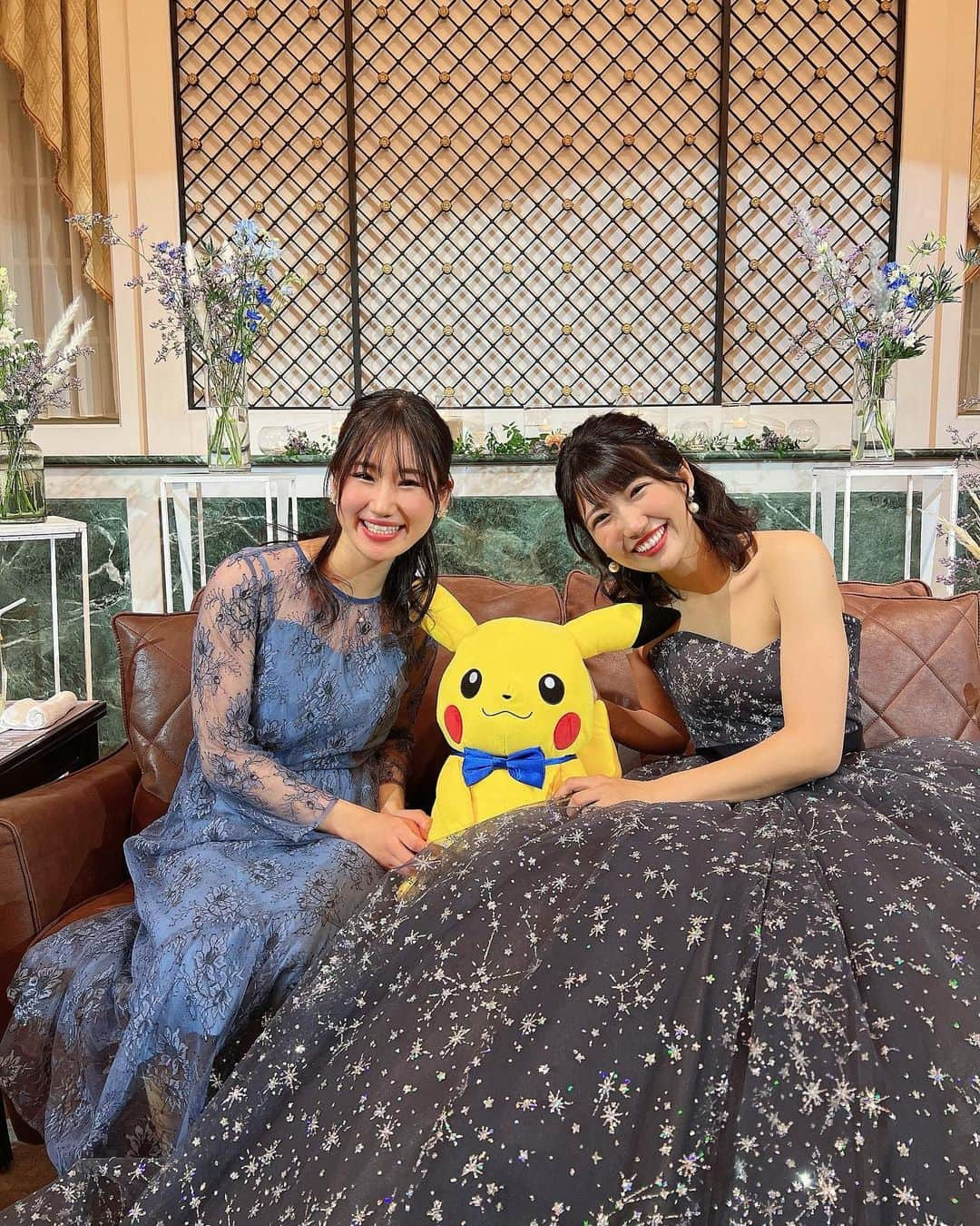 横山天音さんのインスタグラム写真 - (横山天音Instagram)「中高の親友の結婚式に行ってきたよ！ 最近お友達のおめでとうラッシュです💍 本当に嬉しいです☺️  どんなときもにこにこしていて、好奇心旺盛で、彼女と過ごした学生生活は虹色でした。  心からの感謝と、 お二人の幸せを願っています☺️  ピカチュウが大好きなお二人だから、めちゃくちゃいた😂💛⚡️ かわちい🥰」11月30日 18時03分 - amagon5546