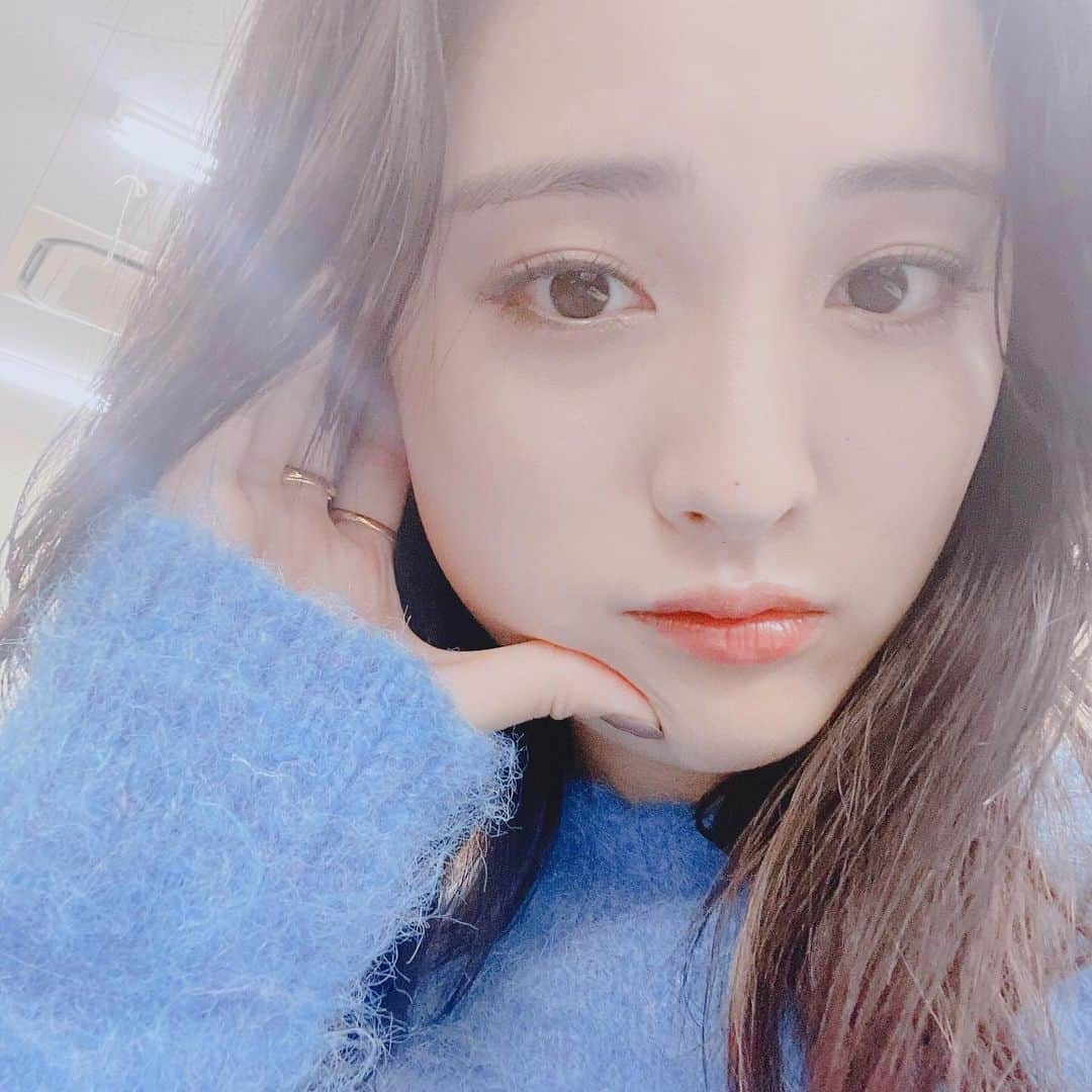 大友花恋さんのインスタグラム写真 - (大友花恋Instagram)「本日、ハナコイradio最終回、、、！ 半年間、皆さんと近い距離でおしゃべりできて、とても楽しかったです✨ 改めて知る、自分のことがたくさんありました。 AuDeeでは、ずっとアーカイブが残るそう。 何かあったときは（何かなくてもだけど🤭）ぜひ、また帰ってきてくださいね☺️  #1枚目はこれまでの台本 #2枚目以降は最近のあれこれ」11月30日 18時06分 - karen_otomo