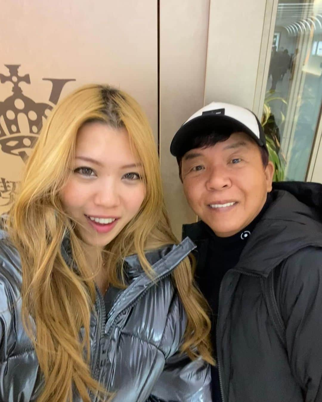 村上ショージのインスタグラム：「昨日は娘とランチして夜はたまたま連絡有り行ってみれば阪神2軍コーチ北川さんに30年ぐらい前に私も居た場所に居た女性と結婚した話し聞いてビックリ^_^今度ご飯行こうって！楽しみです😊出会いはおもろい^_^」