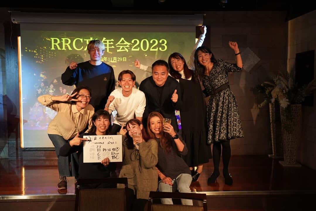 神野大地さんのインスタグラム写真 - (神野大地Instagram)「RETO RUNNING  CLUBがスタートして1年半が経ちました。 38人のメンバーからスタートして今では90人に。 RETOを存分に利用して目標を達成するためにそれぞれが努力をして、時には切磋琢磨したり、メンバーの仲間のレースを現地まで応援に駆けつけ合ったりするなど本当に最高のチームです。  ただまだまだ満足することなく引き続きメンバーの皆さんにRETOに入って良かった！と思ってもらえるように頑張りたい。  皆さんと出会えて人生が豊かになりました。 RETOメンLOVEです！  @reto_sports」11月30日 9時55分 - daichi_0913