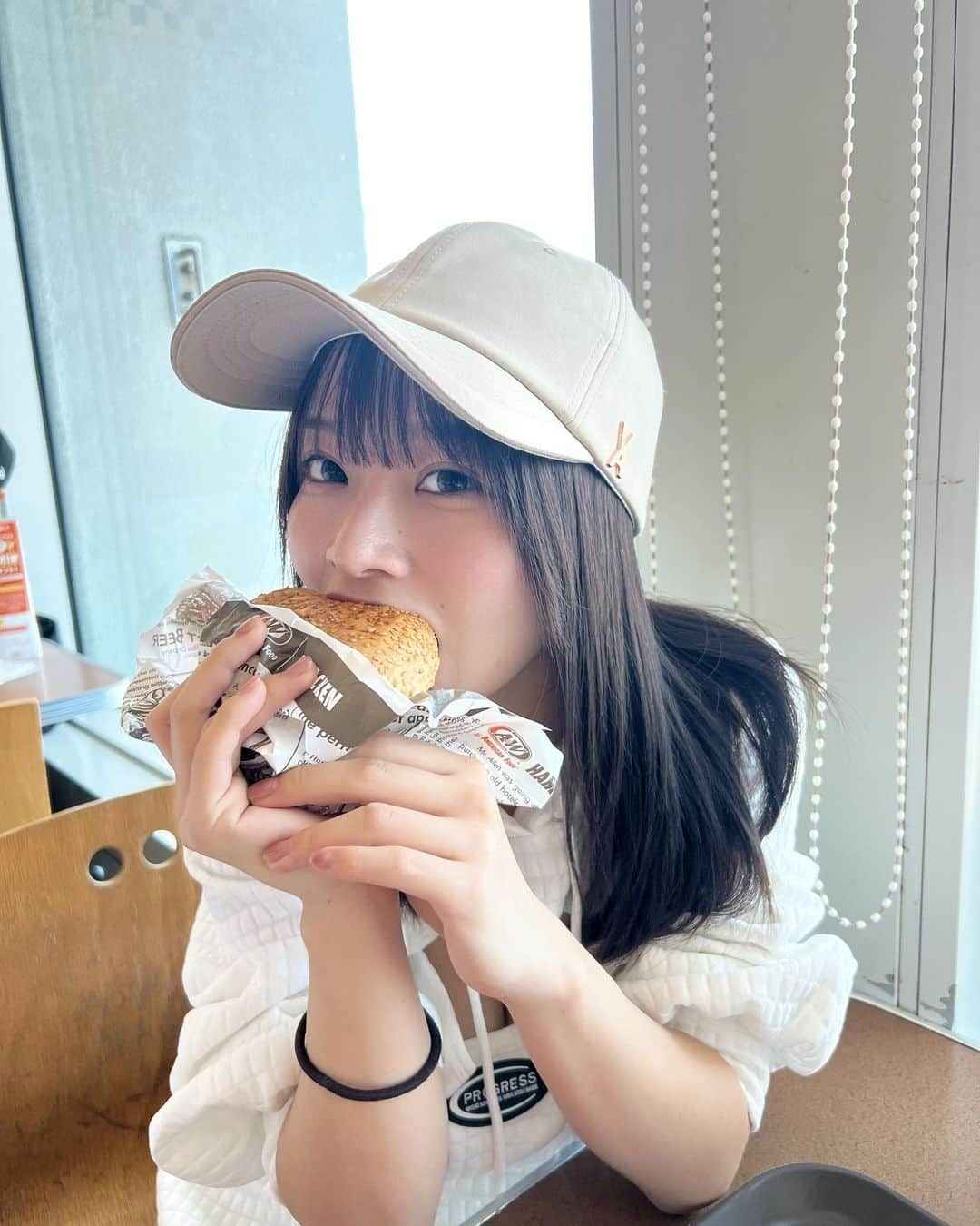 大嶋みくさんのインスタグラム写真 - (大嶋みくInstagram)「最後の最後でA&W食べれた😋」11月30日 10時08分 - oshima_miku