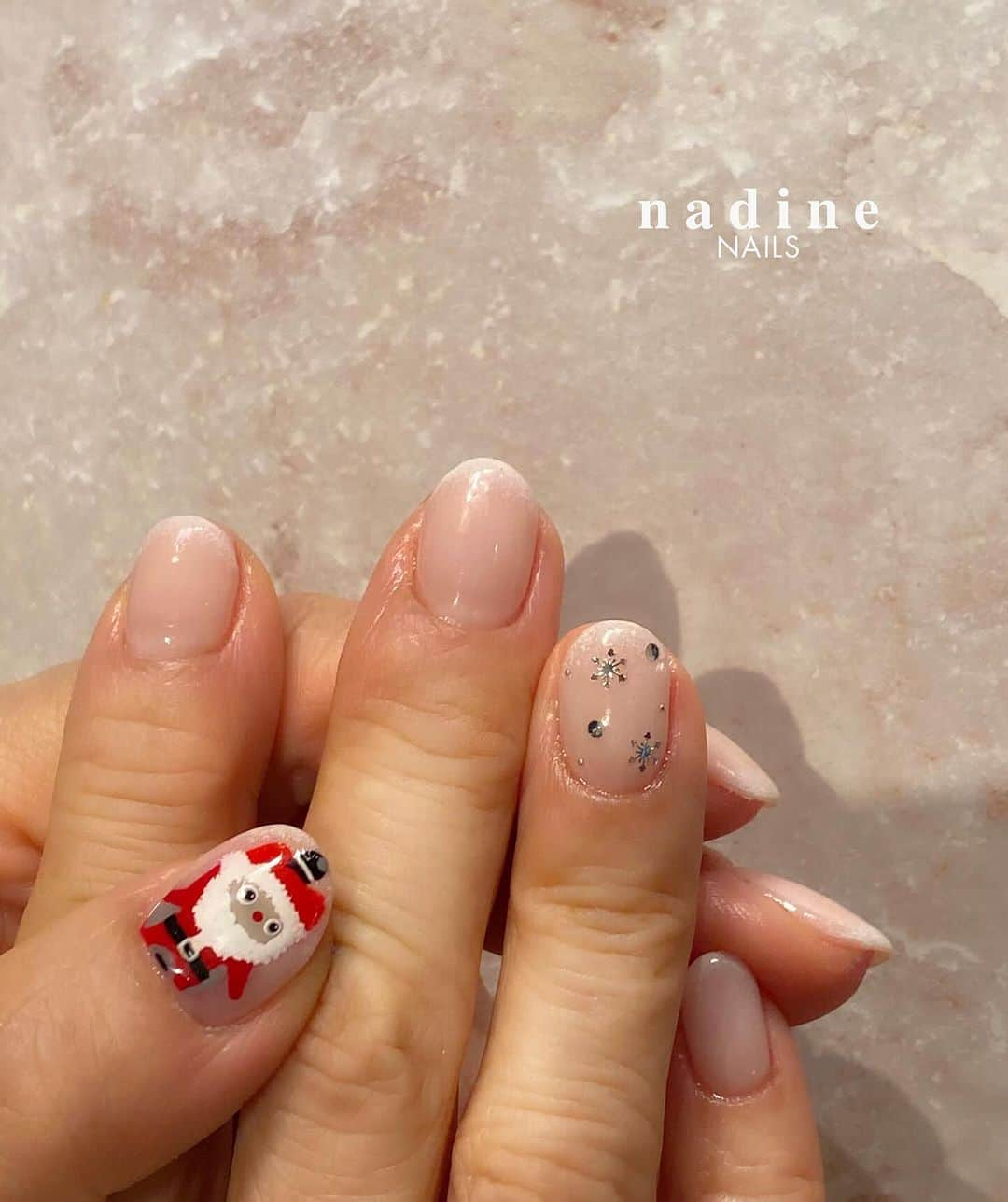 nadineNAILSのインスタグラム