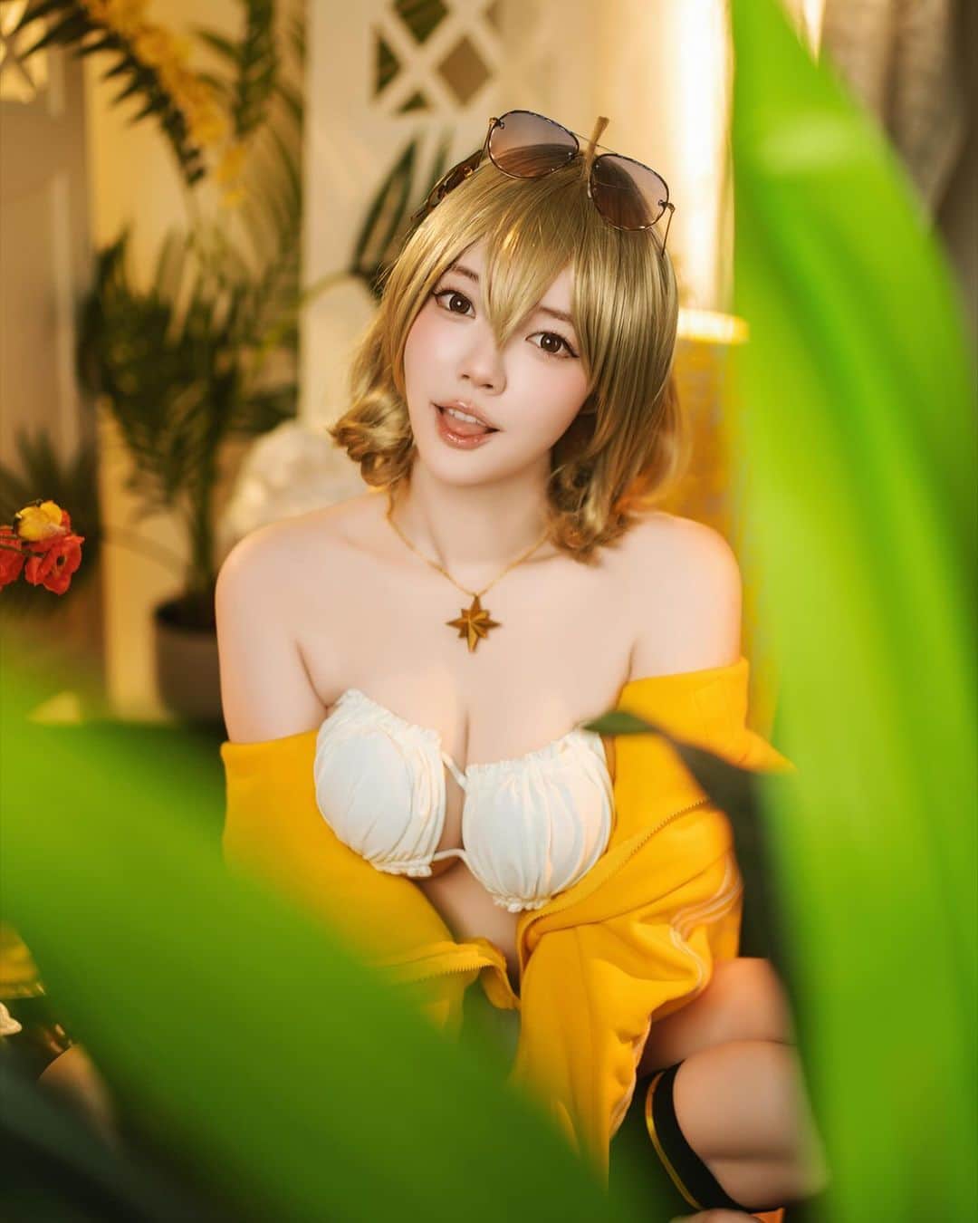 YingTzeさんのインスタグラム写真 - (YingTzeInstagram)「“ Yes this swimsuit is pretty skimpy … Hey !! Get your mind out of the gutter ! “ 😠  Sparkling Summer : Anis is Set D for this month’s photo set ~ today is the last day for Nov’s P💛treon . 30 HD photos + 10 Selfie Set !  p/s : Thank you for your support , my Summer Nikke Photobook is sold out in Singapore 🫣♥️  📸 @prestonles.ig  Studio @peoplegraphy」11月30日 10時36分 - yingtze