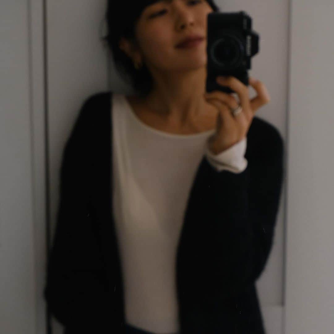 hiromi hashimotoのインスタグラム：「待望のトライアングルブラ_△△_ 楽しみ過ぎていつもフライング気味な紹介。  Syncs.Earthコラボのボディスーツと合わせたかったんだけどまだ完成はもう少し先。楽しみだな〜🪶🪶🪶」