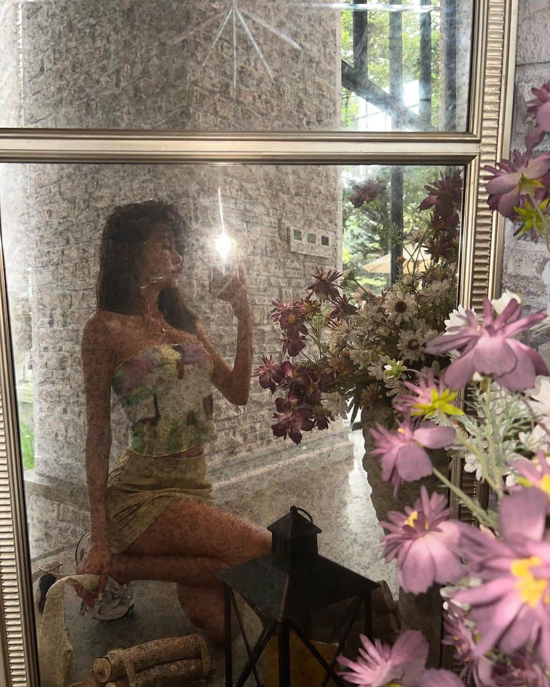 イプシー・キーラティさんのインスタグラム写真 - (イプシー・キーラティInstagram)「“ I must have flowers, always, and always. ” - Claude Monet.」11月30日 11時02分 - gypsykeerati