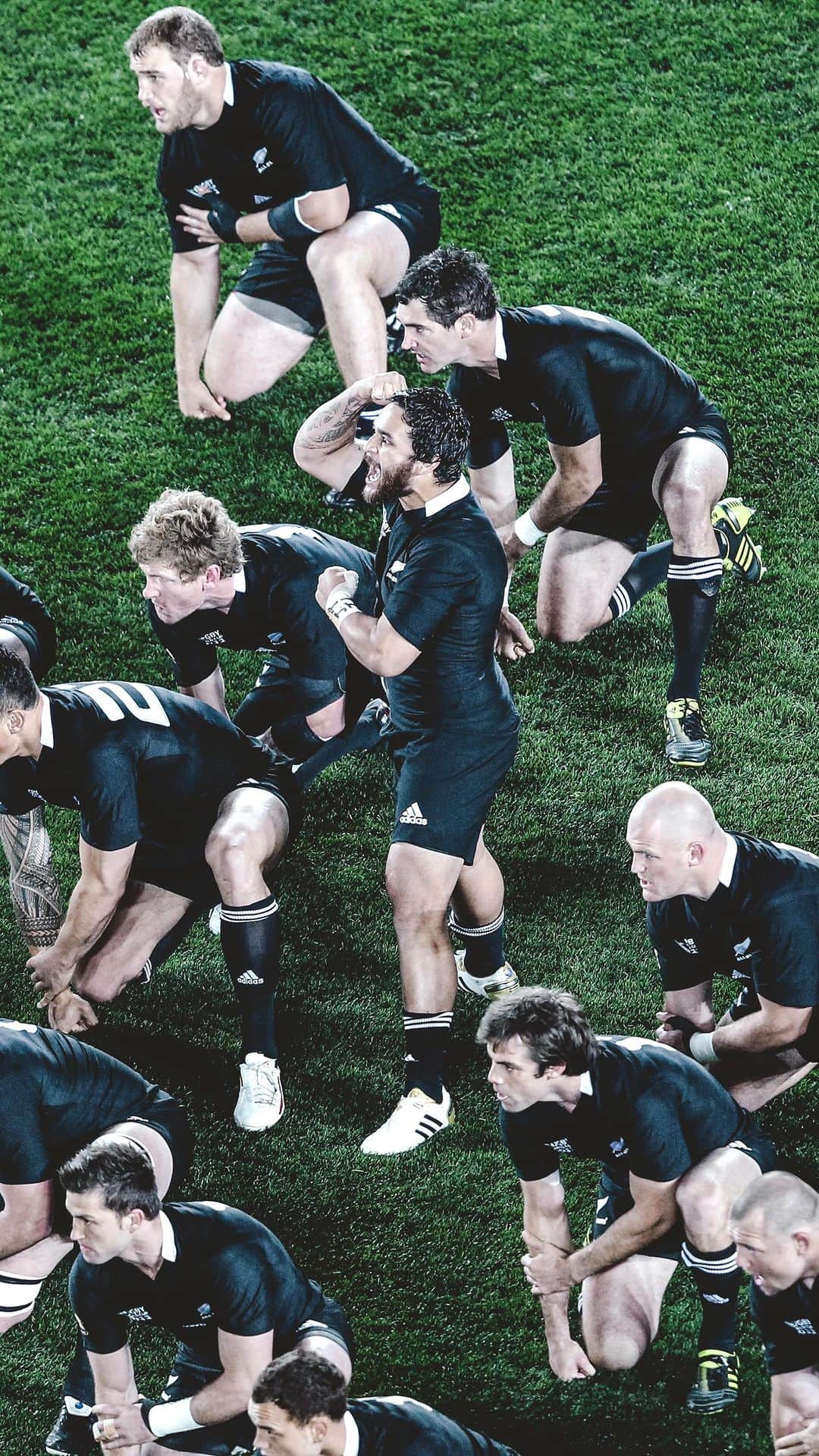 All Blacksのインスタグラム：「Piri Weepu leading the haka always gave us chills 😤  Who is your favourite haka leader of all time?  #AllBlacks」