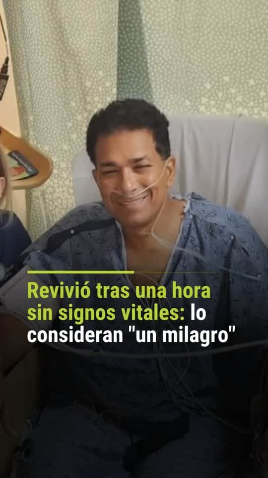 Primer Impactoのインスタグラム：「🙌🏻 Los médicos catalogan como "un milagro" a este hombre hispano que tras pasar una hora sin signos vitales, volvió a la vida y sin secuelas en su cerebro.  La historia es de @pamelasilva  📺 Más en Primer Impacto a las 5pm/ 4C de lunes a viernes por @univision」