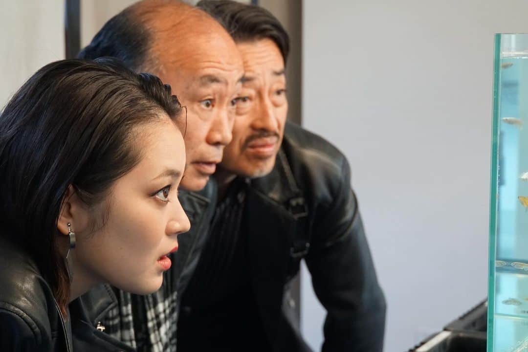 木村圭作のインスタグラム：「映画『ダウンタウン・ユートピア 』 2023年12月1日(金)〜12月7日（木） 20:15〜21:40 あつぎのえいがかんkiki  監督・脚本：大塚祐吉 出演：吉本実憂　木村圭作　宮川浩明 中島広稀　堀部圭亮　カトウシンスケ　村岡希美　駒木根隆介　市瀬秀和　中川朋香　小糸舞／坂巻有紗／國本鍾建／松田ケイジ」