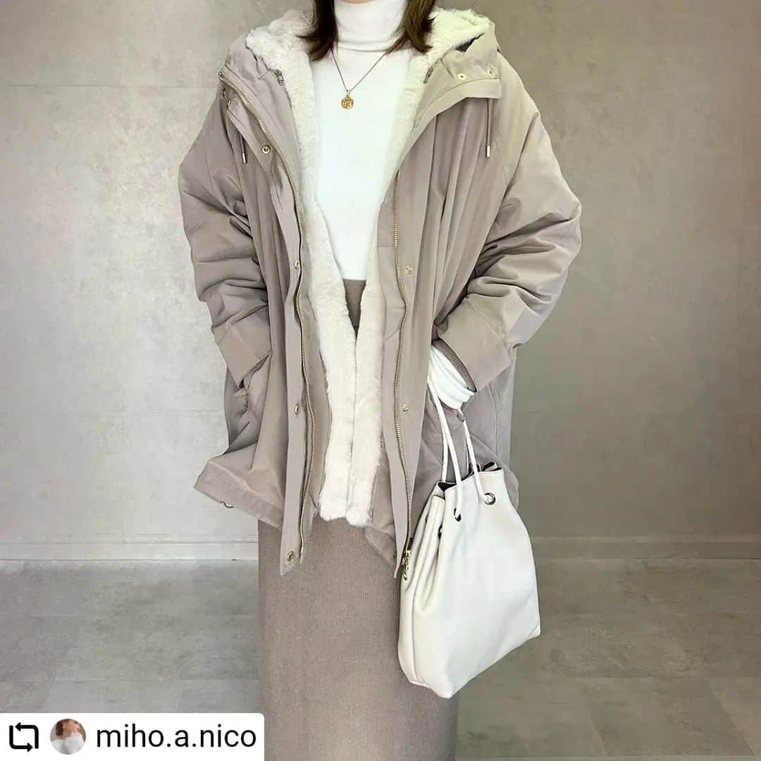 ikkaのインスタグラム：「@miho.a.nico さま🌟 素敵な投稿ありがとうございます🥰  #Repost @miho.a.nico with @let.repost  • • • • • • ・ @ikka_official  InRed掲載 ✔︎ファーライナー3WAYミドルマウンテンパーカー  ファーライナーが取り外し可能でライナーだけでも着れちゃう3way✨ 春はライナーを外して♡ 秋はファーライナーが大活躍♡ 冬はセットでぬくぬく♡ 夏以外使えるマンパです😊 ・ ・ outer#ikka @ikka_official  ・ ・ #PR #zozotown#fashion#ootd#outfit#code#coordinate#style#stylepoint#instafashion#instagood#instalike#ファッション#コーディネート#コーデ#プチプラコーデ #ママコーデ#プチプラ#秋コーデ#大人カジュアル今日のコーデ#秋のコーデ#カジュアルコーデ#カジュアル#秋コーデ#秋冬コーデ#ベージュコーデ#淡色コーデ#マウンテンパーカー」