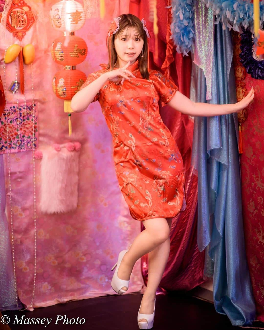 Hiro Matsushimaさんのインスタグラム写真 - (Hiro MatsushimaInstagram)「. . . . 「Studio Macaron -Night-」で撮った写真です。 モデルは、里菜ちゃんです。 It is a picture taken in the studio “Studio Macaron -Night-”. Her name is Rina. . . #ポートレート #ポートレート女子 #ポートレートモデル #ポートレート撮影 #ポートレート部 #ポートレートモデル撮影 #ポートレイト #ポトレ #被写体 #モデル #被写体モデル #被写体女子 #東京カメラ部 #サロンモデル #写真好きな人と繋がりたい #チャイナドレス #美女図鑑 #portrait #excellent_portraits #girlsphoto #lovers_nippon_portrait #portrait_perfection #portraitphotography #japanesegirl #japanesemodel #tokyogirl #good_portraits_world #모델촬영 #인물사진」11月30日 12時48分 - massey_photo